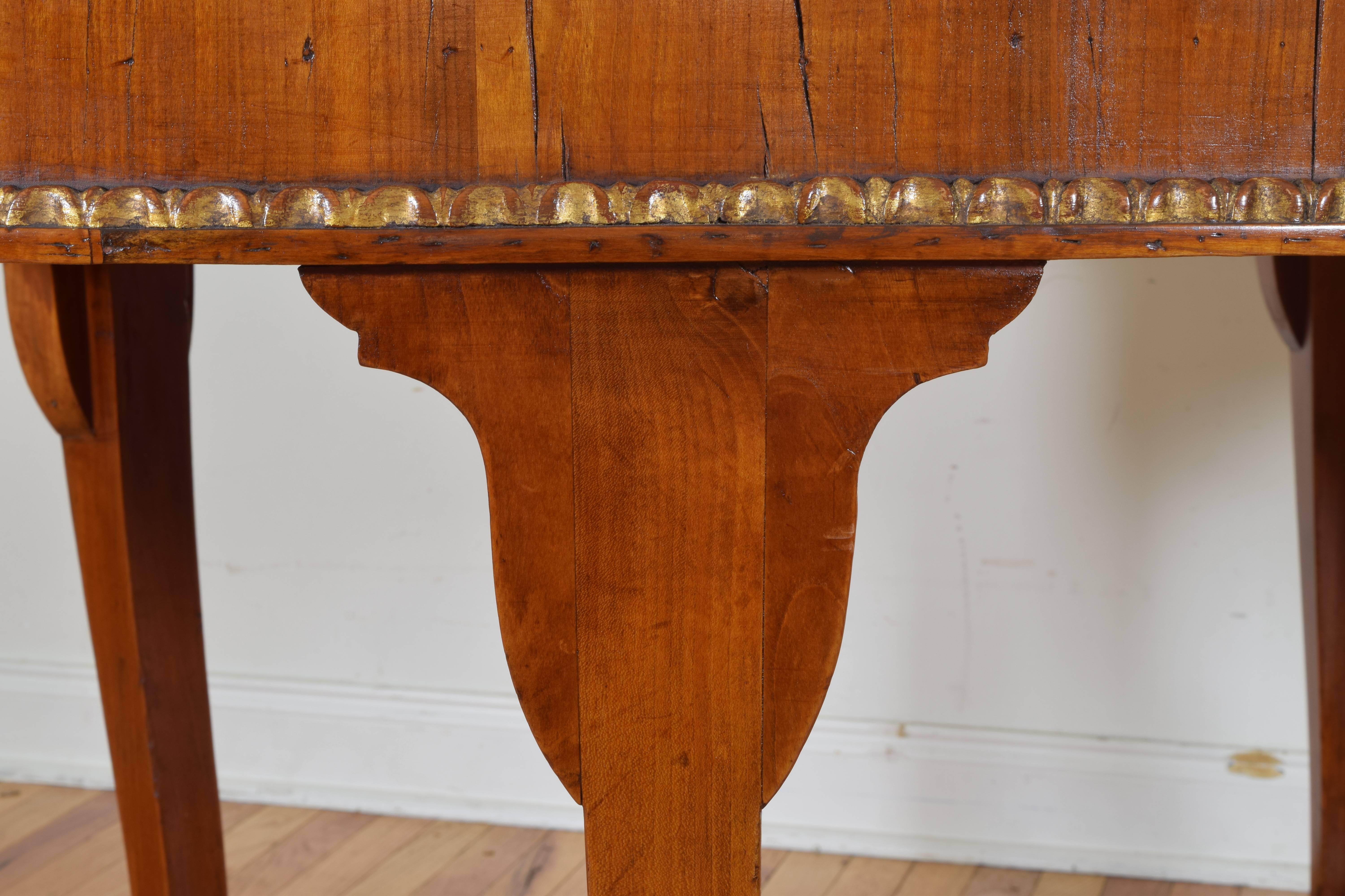 Italian Neoclassical Period Fruitwood Oval Table, Early 19th Century	  3