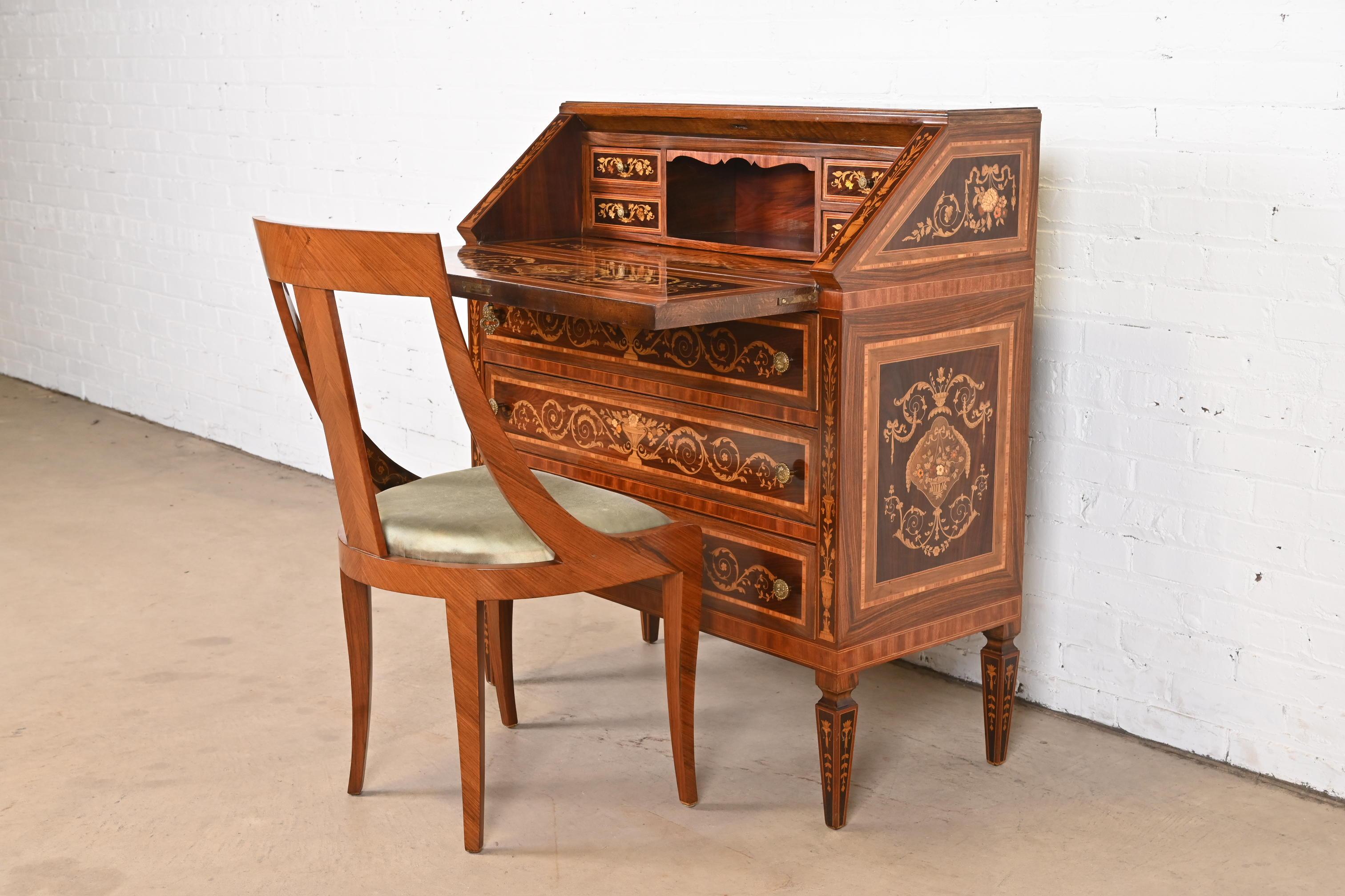 Chaise d'appoint ou chaise de bureau néoclassique italienne en marqueterie de bois de rose Klismos 3