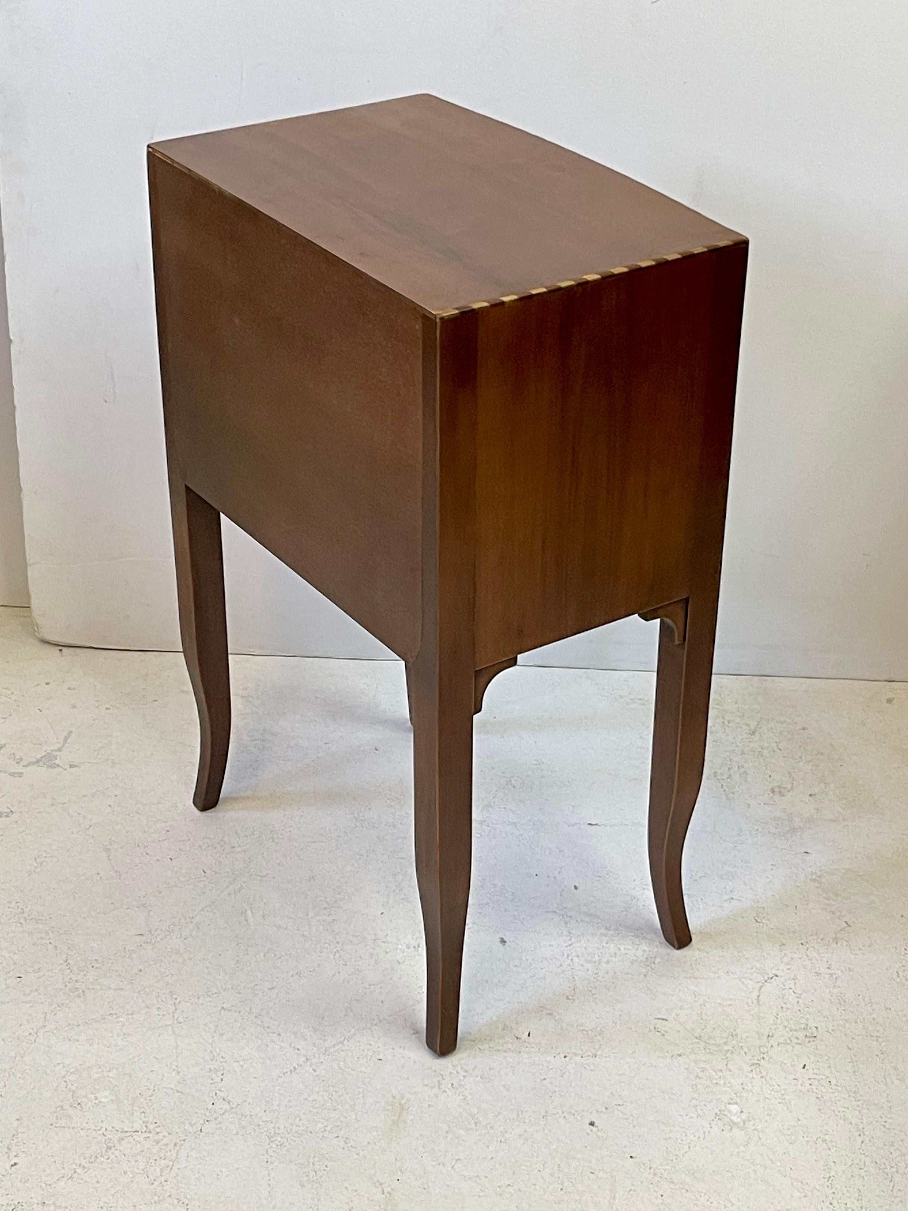 Italian Neoclassical Side Table For Sale 2