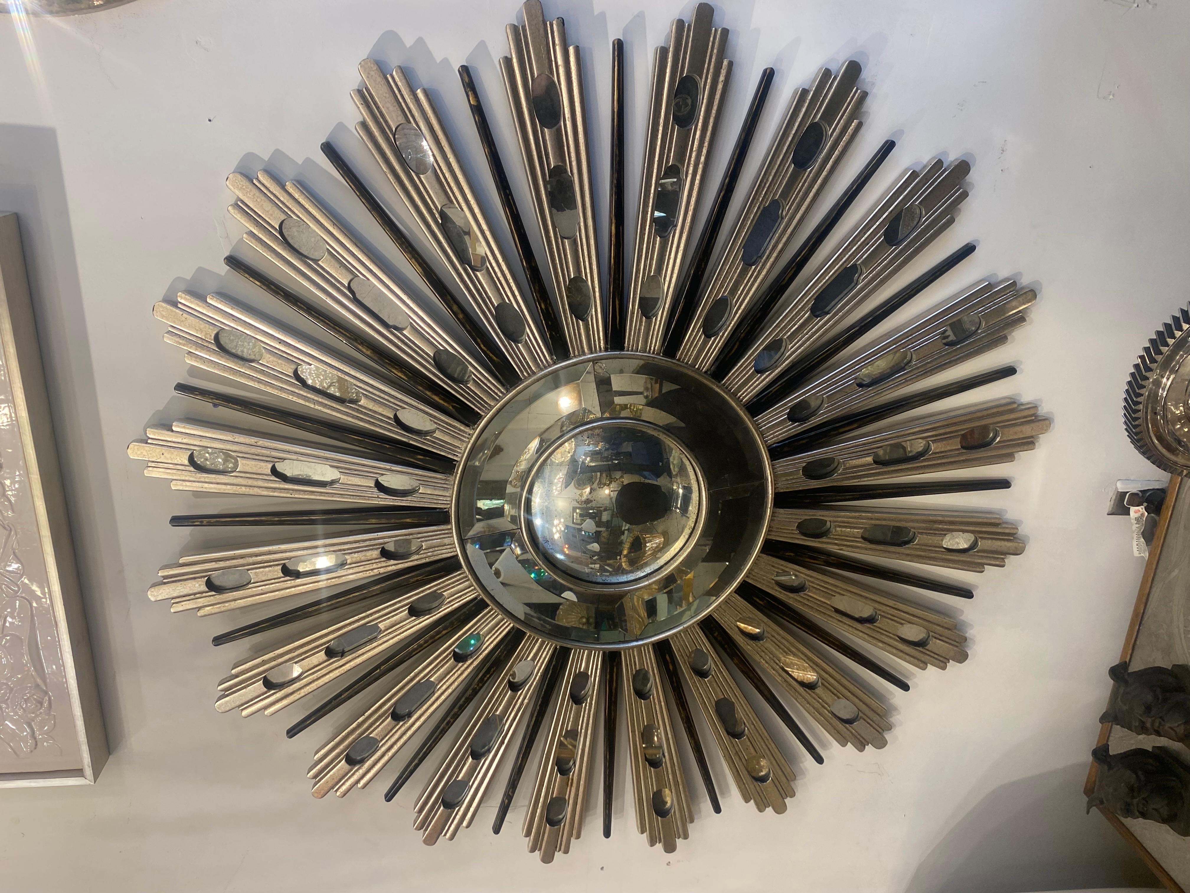 Italian Neoclassical Silvered Sunburst Mirror In Good Condition For Sale In Miami, FL