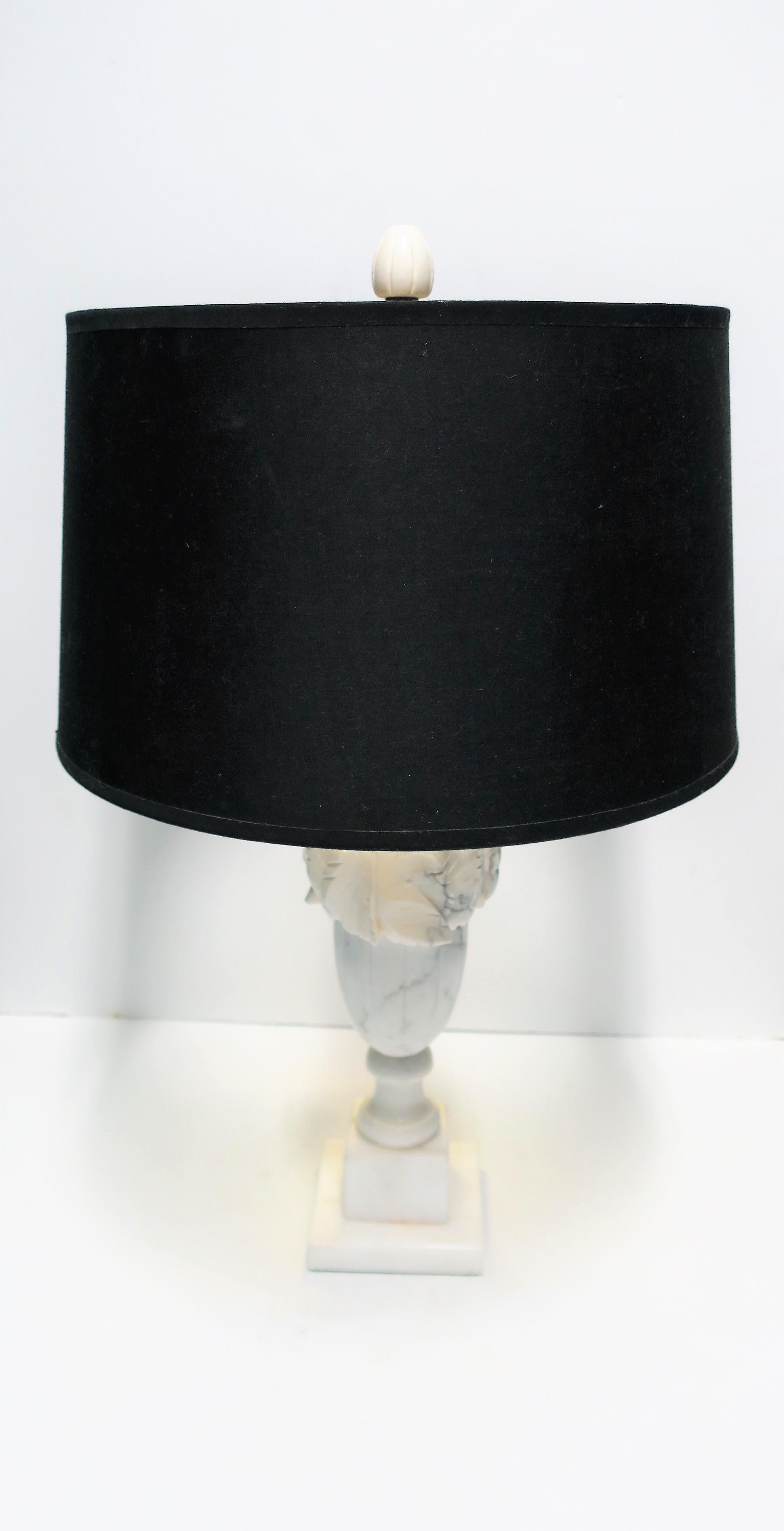 Italian Neoclassical Solid Black and White Marble Urn Table Lamp 2