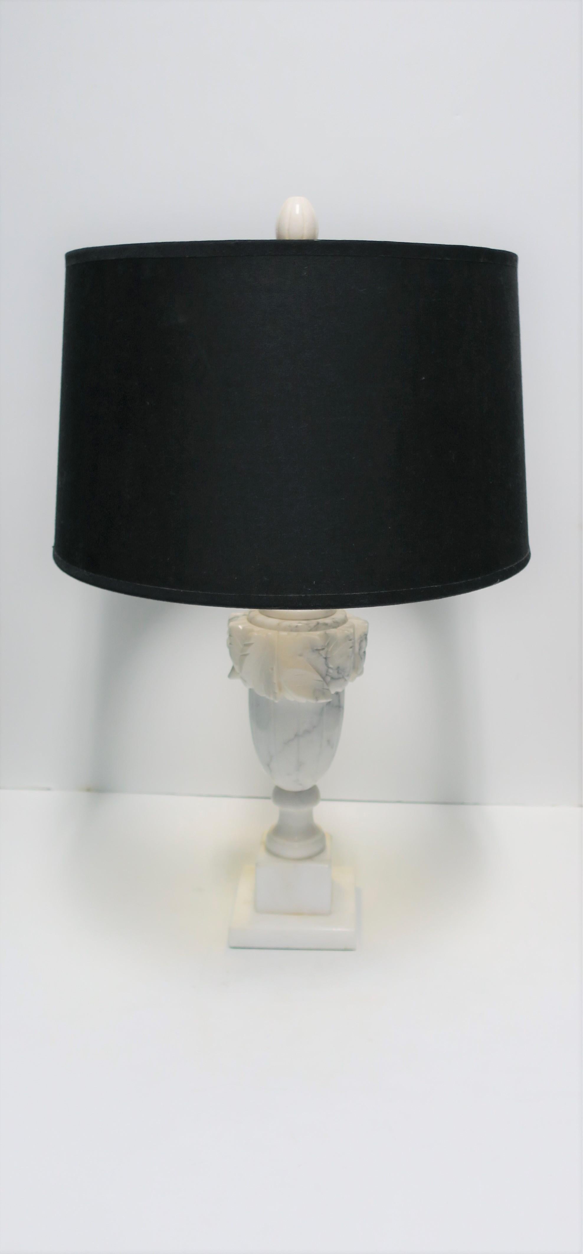 Italian Neoclassical Solid Black and White Marble Urn Table Lamp 3