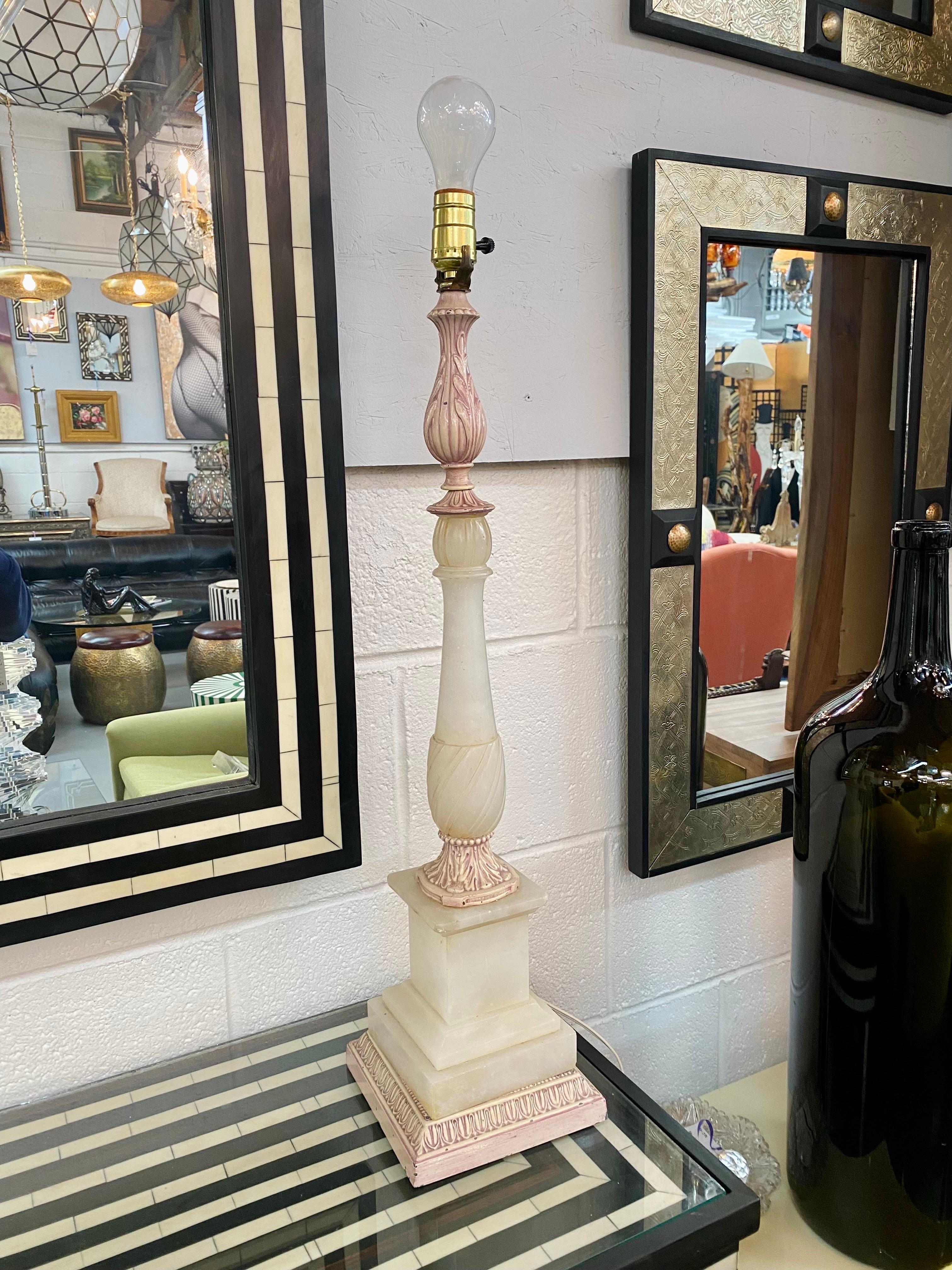 Italian Neoclassical Style Alabaster Table Lamp, a Pair In Good Condition For Sale In Plainview, NY