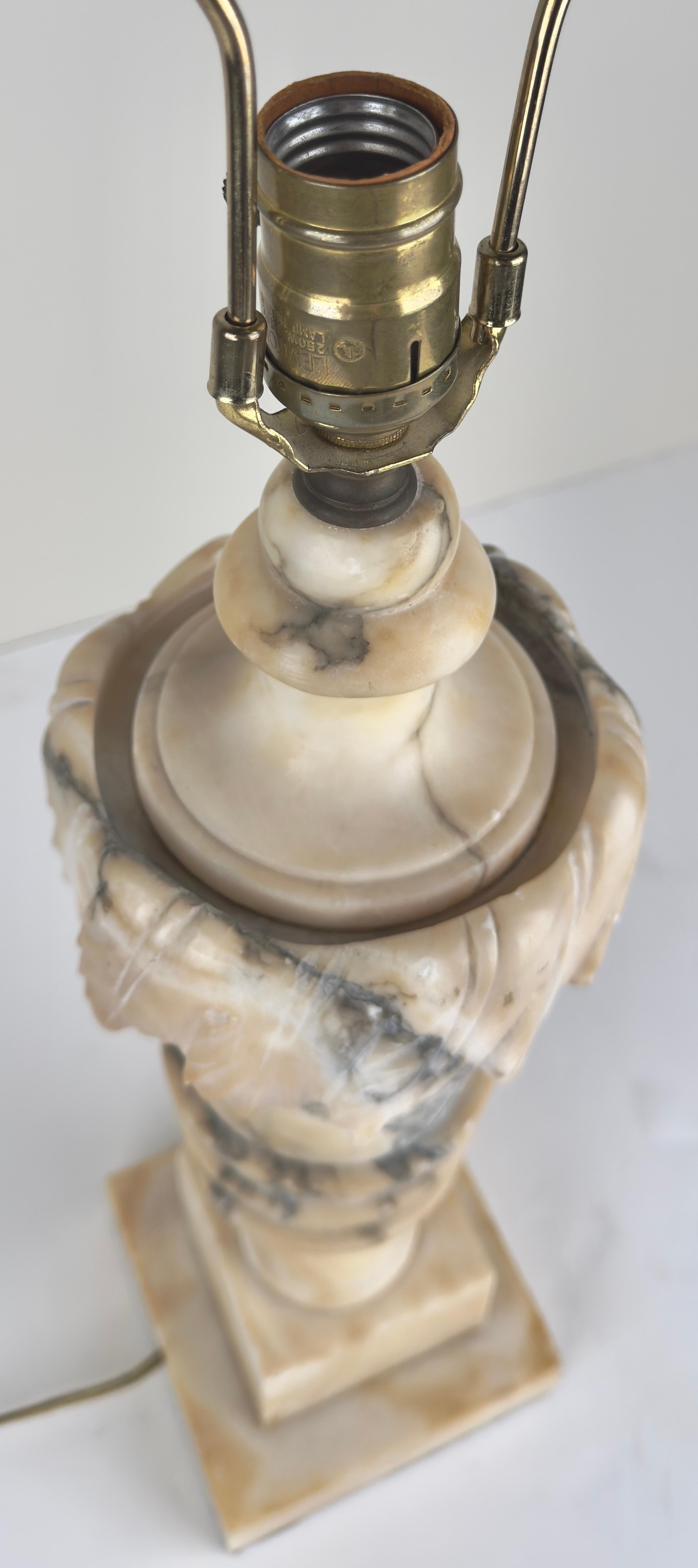 Italian Neoclassical Style Carrara Alabaster Marble Lamp, a Pair 5