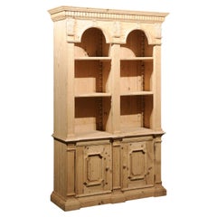 Italian Neoclassical Style Carved Pine Bookcase with Arched Motifs and Capitals