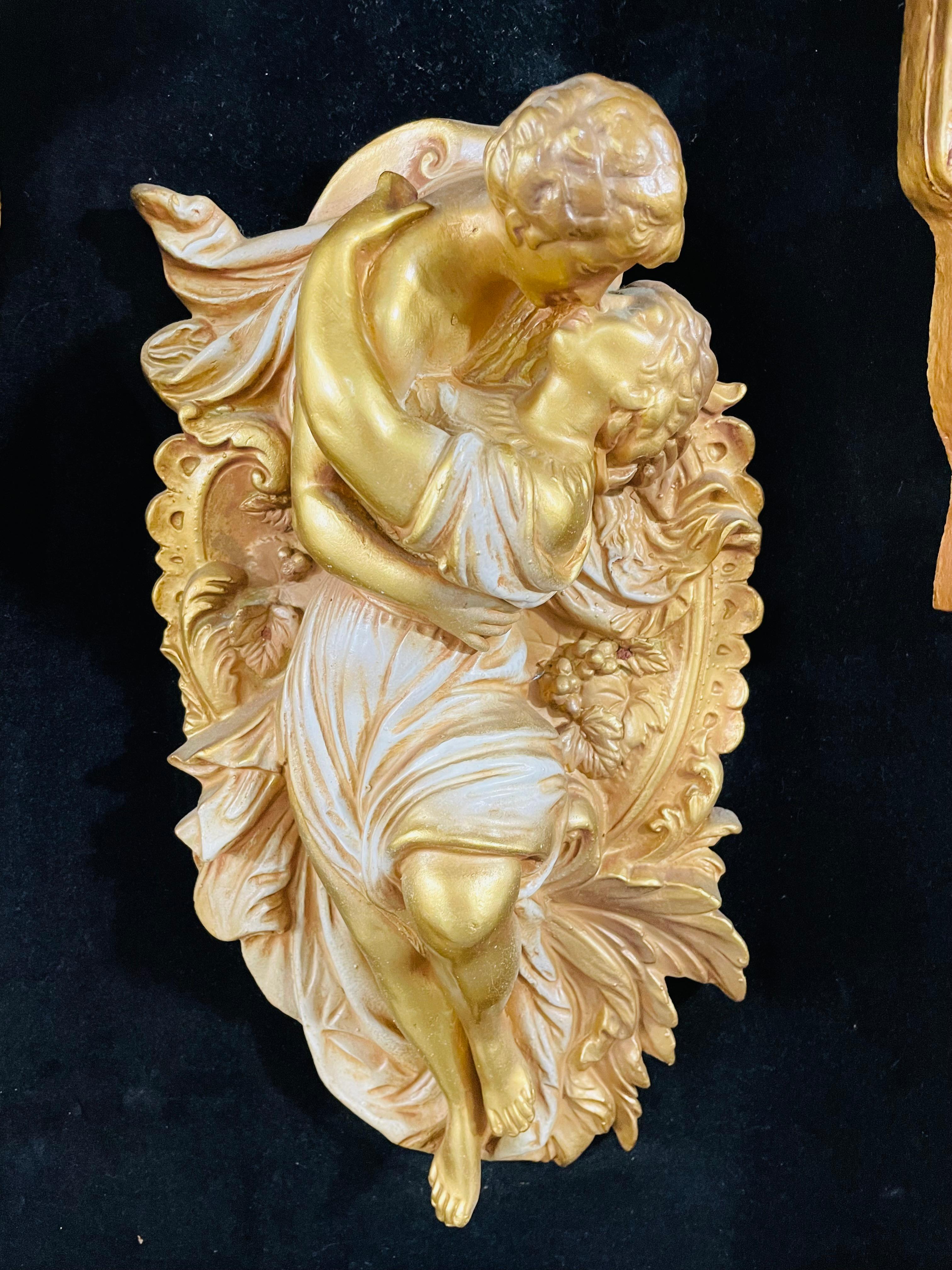 Italian Neoclassical Style Framed Man and Woman Kissing Statue / Sconce, a Pair For Sale 1