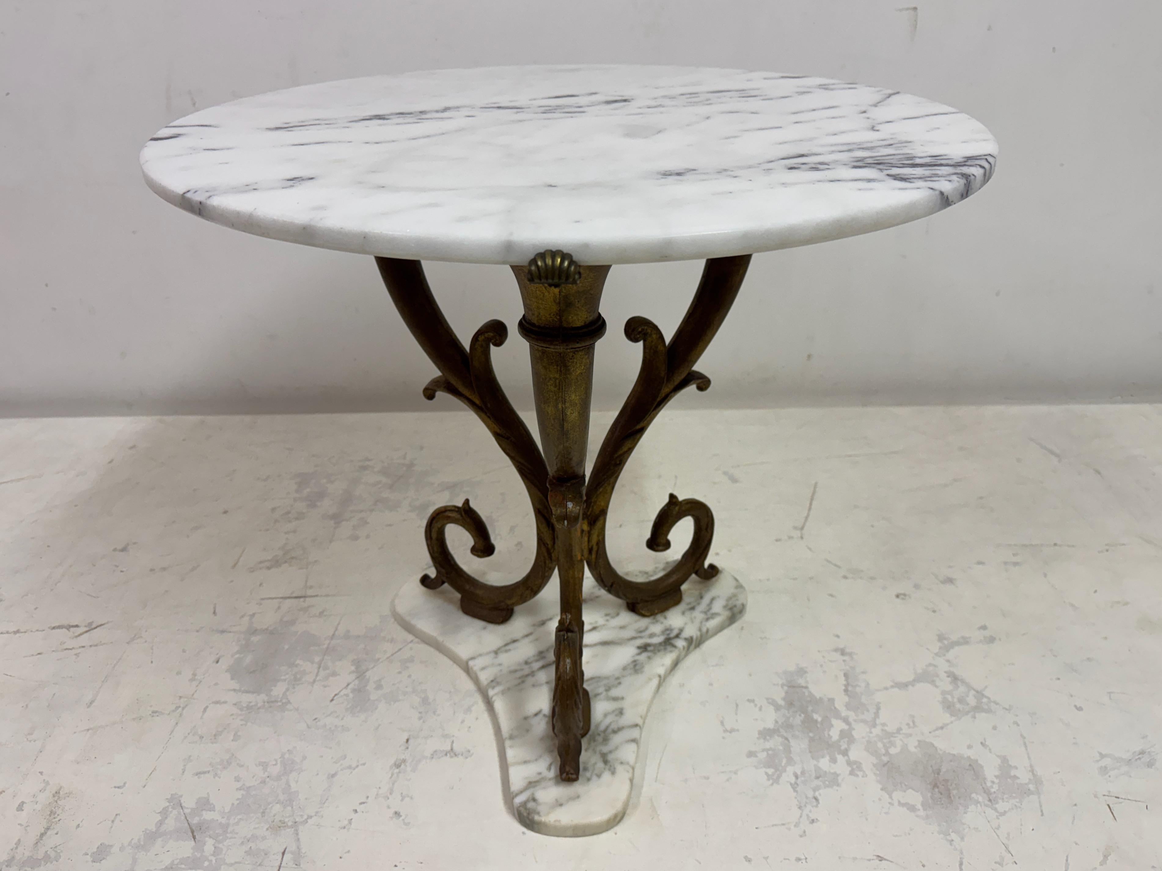 Italian Neoclassical-Style Gilt Metal and Marble Side Table, 1950s For Sale 2