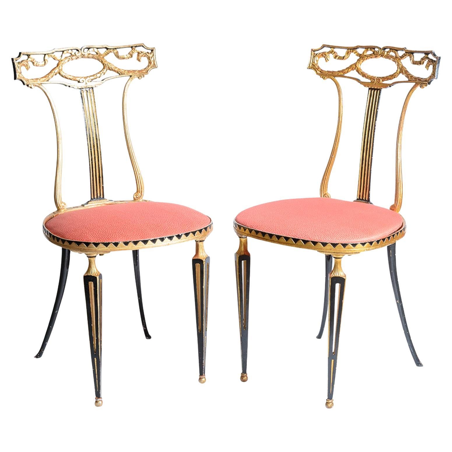 Paire de chaises italiennes de style néoclassique en métal doré par Palladio en vente