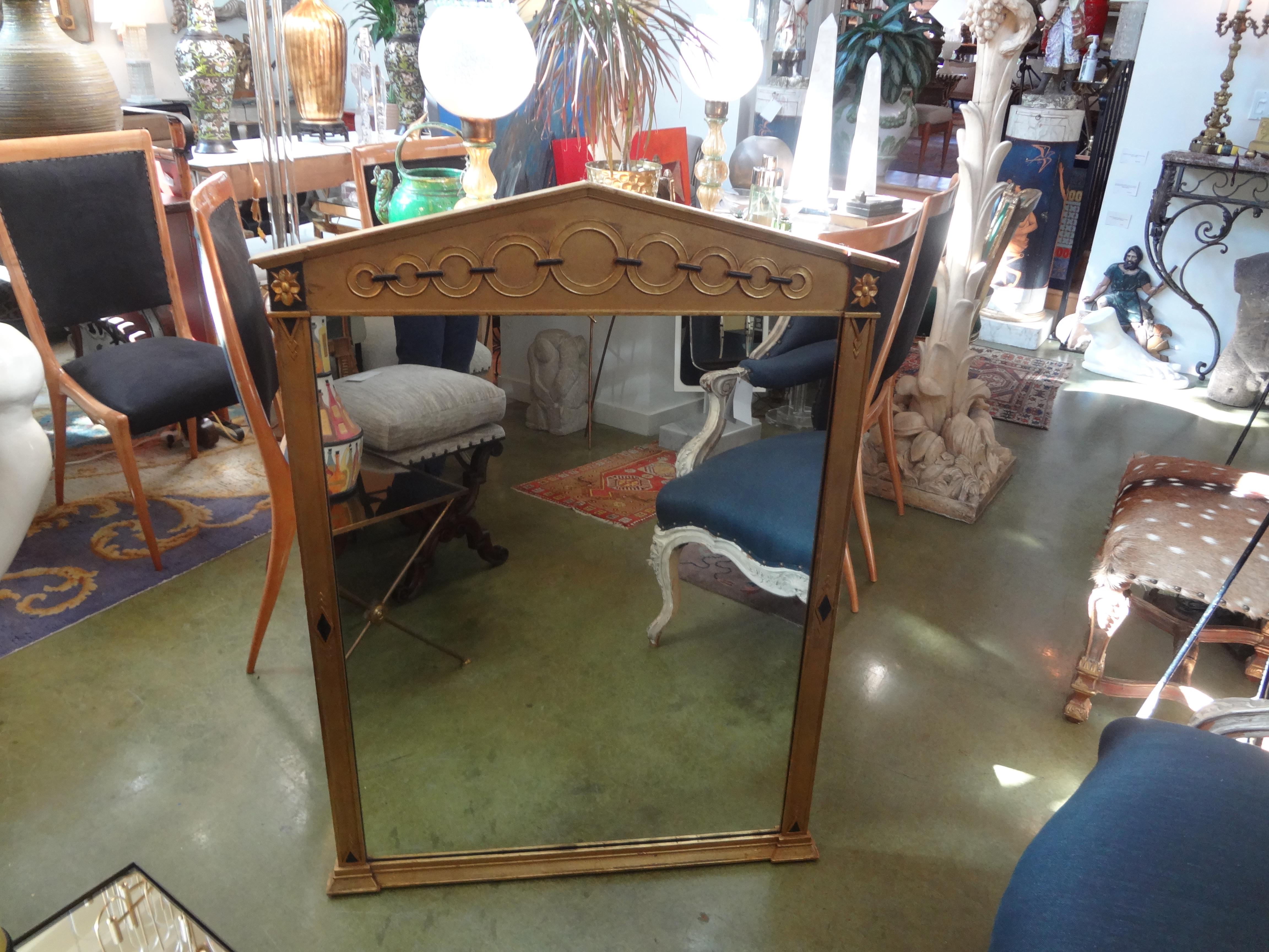 Italian Neoclassical Style Giltwood Mirror In Good Condition In Houston, TX
