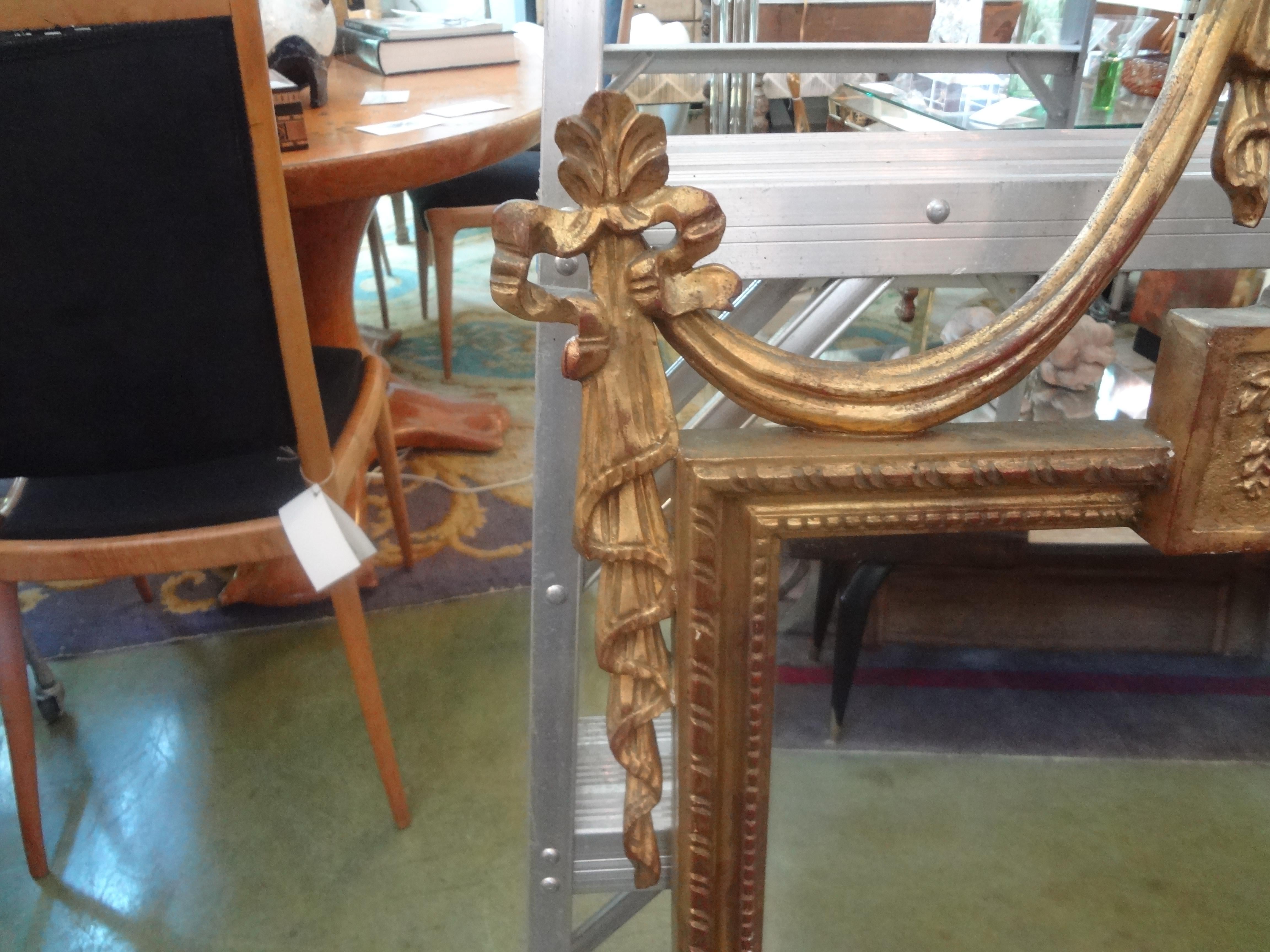 Italian Neoclassical Style Giltwood Plume Mirror In Good Condition In Houston, TX