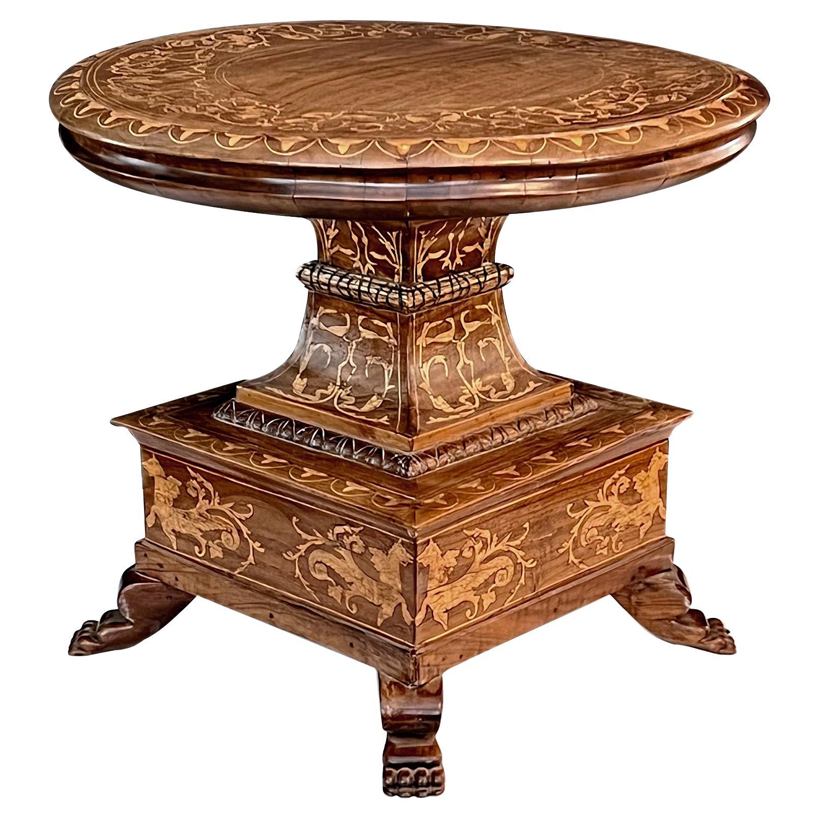 Mesa auxiliar / de bebidas circular italiana de estilo neoclásico con incrustaciones de nogal
