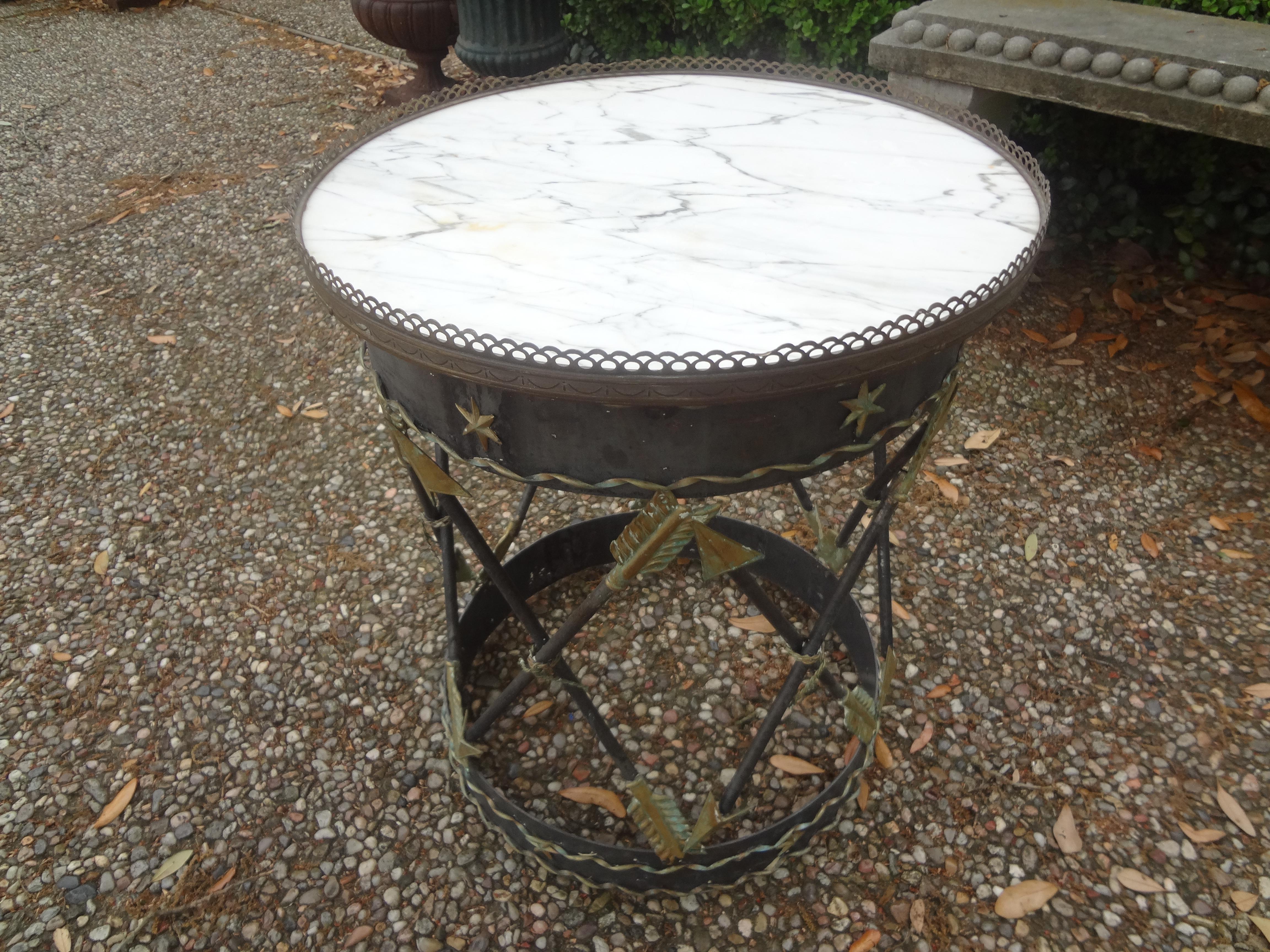 Italian Neoclassical Style Iron and Tole Table with Arrows For Sale 7
