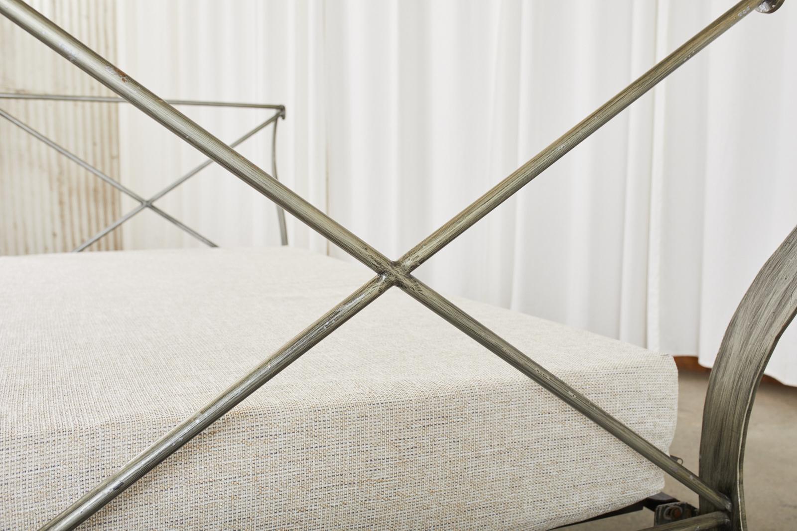 Italienisches Eisen-Tagesbett im neoklassischen Stil mit Schnörkeln im Angebot 6