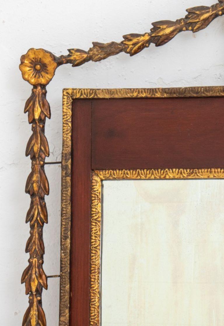 Italienischer Spiegel im neoklassischen Stil aus Mahagoni und vergoldet (Neoklassisch) im Angebot