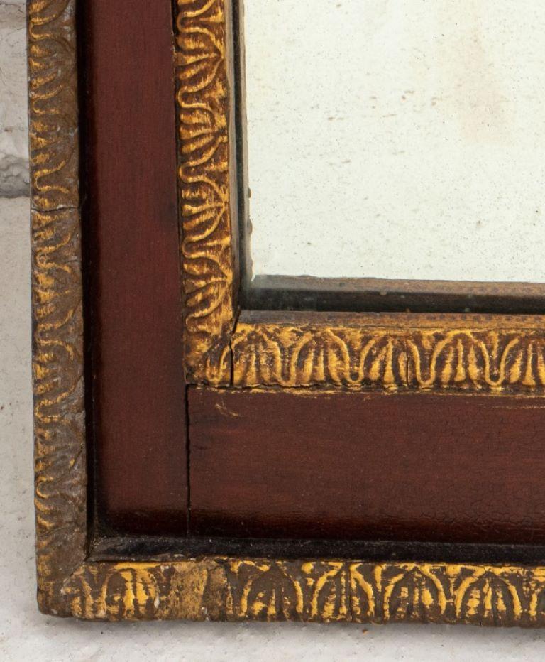 Italienischer Spiegel im neoklassischen Stil aus Mahagoni und vergoldet im Angebot 1