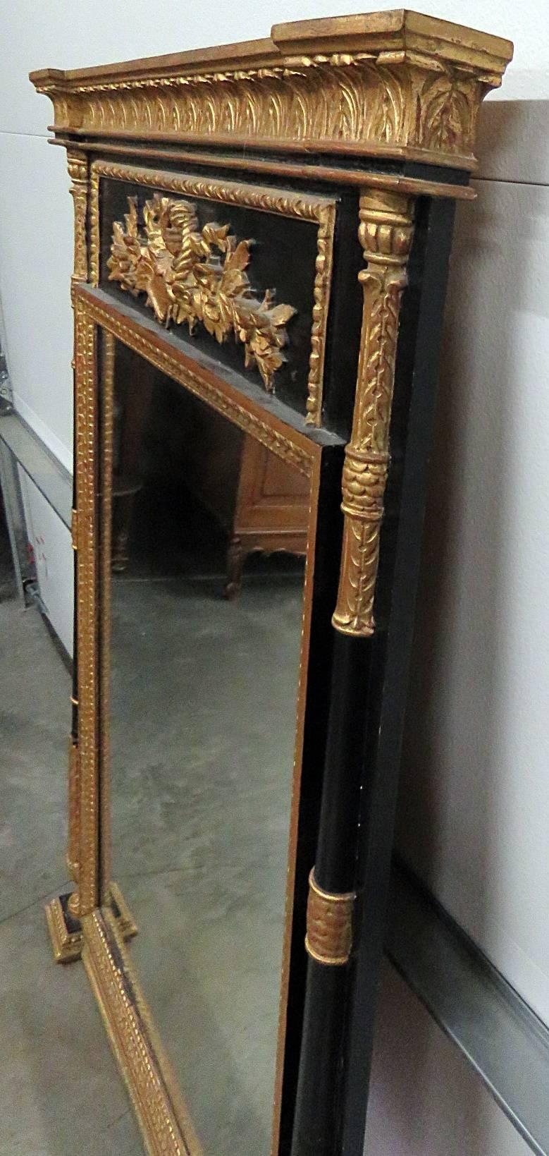20th Century Italian Neoclassical Style Mirror