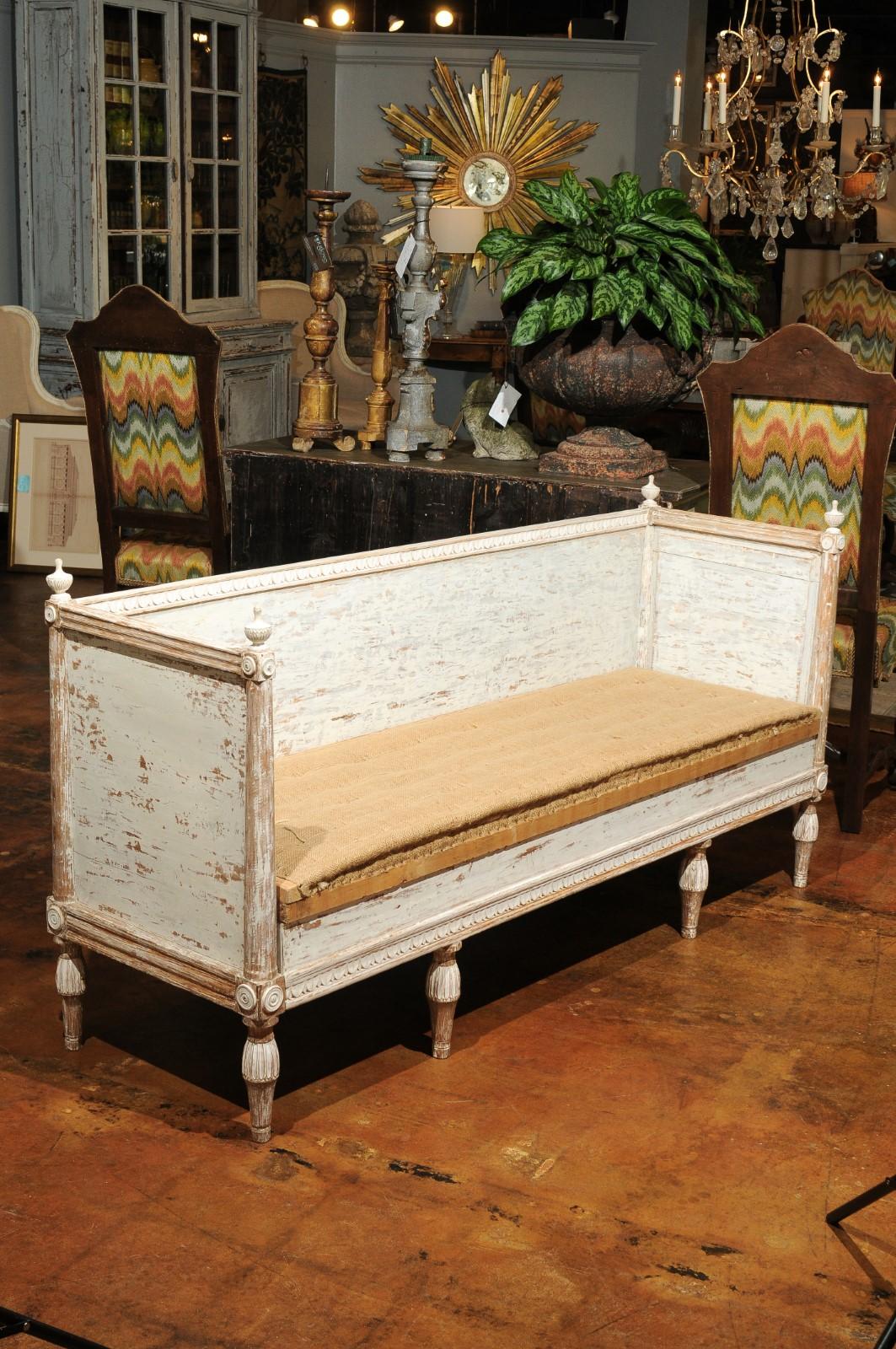 Italian Neoclassical Style Painted and Carved Wooden Bench with Hidden Storage For Sale 3