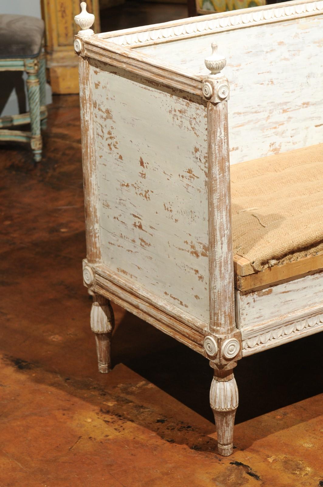 Italian Neoclassical Style Painted and Carved Wooden Bench with Hidden Storage For Sale 4