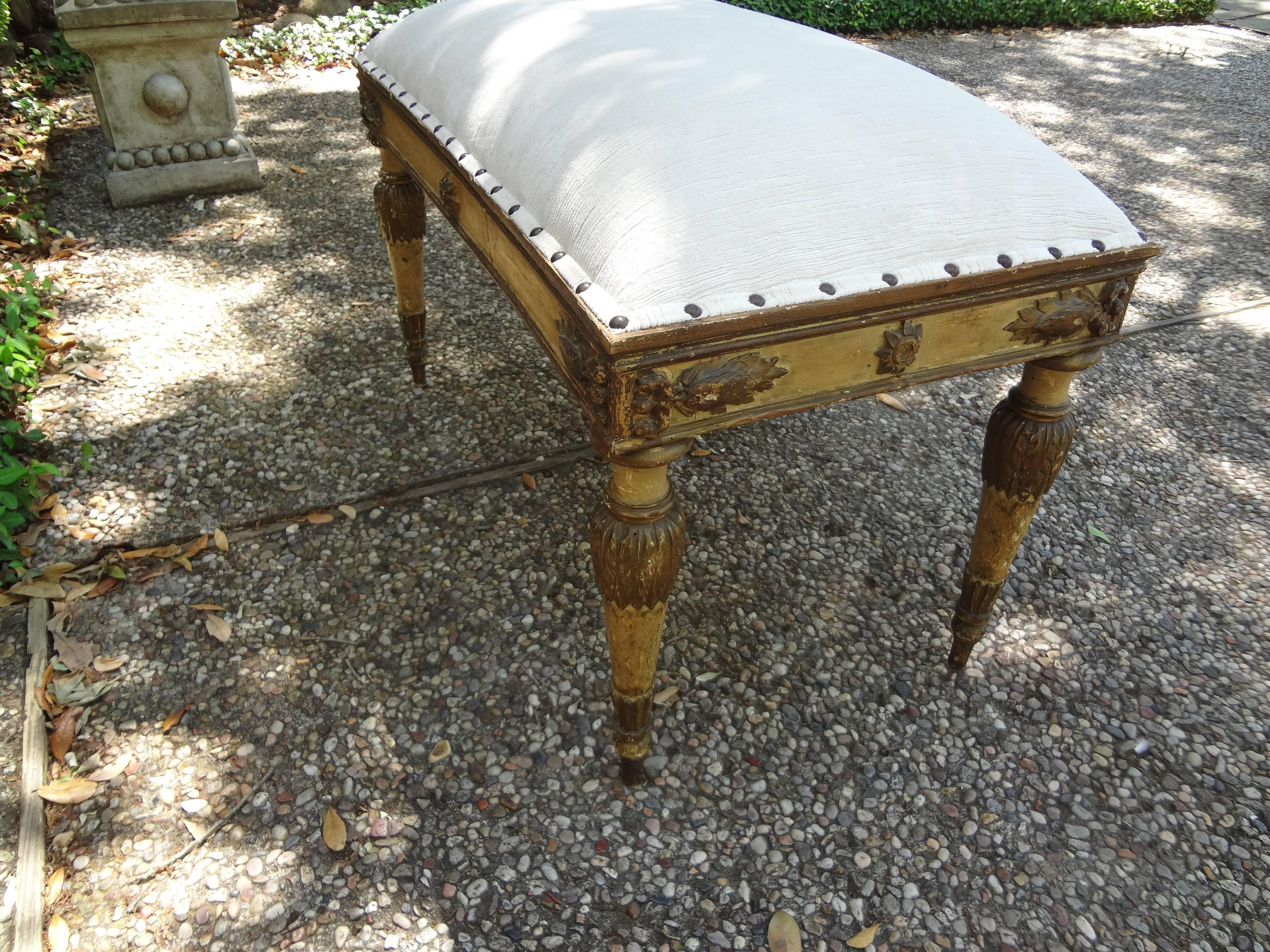 Italian Neoclassical Style Painted and Giltwood Bench For Sale 3