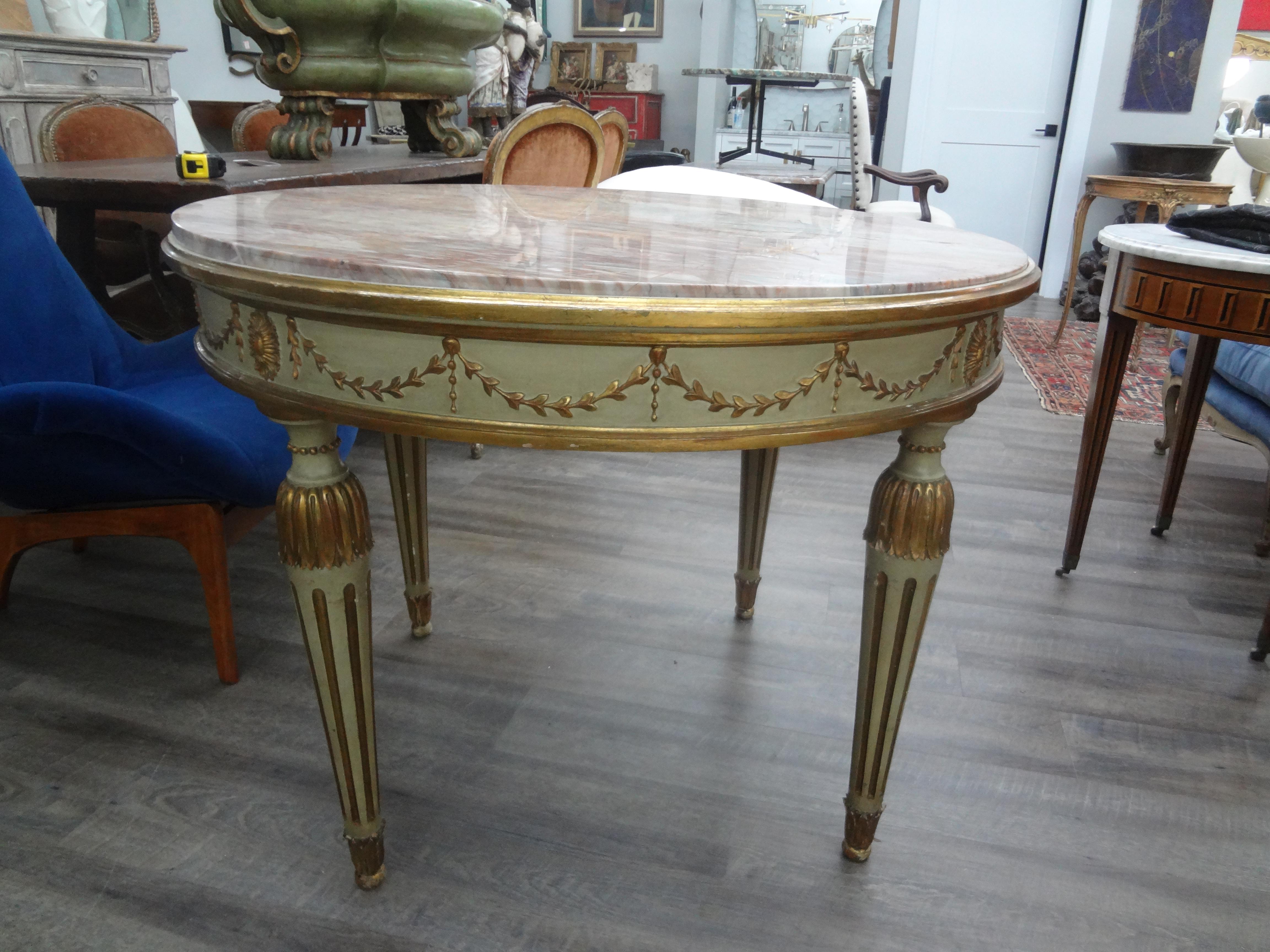 Italian Neoclassical Style Painted And Parcel Gilt Center Table In Good Condition For Sale In Houston, TX