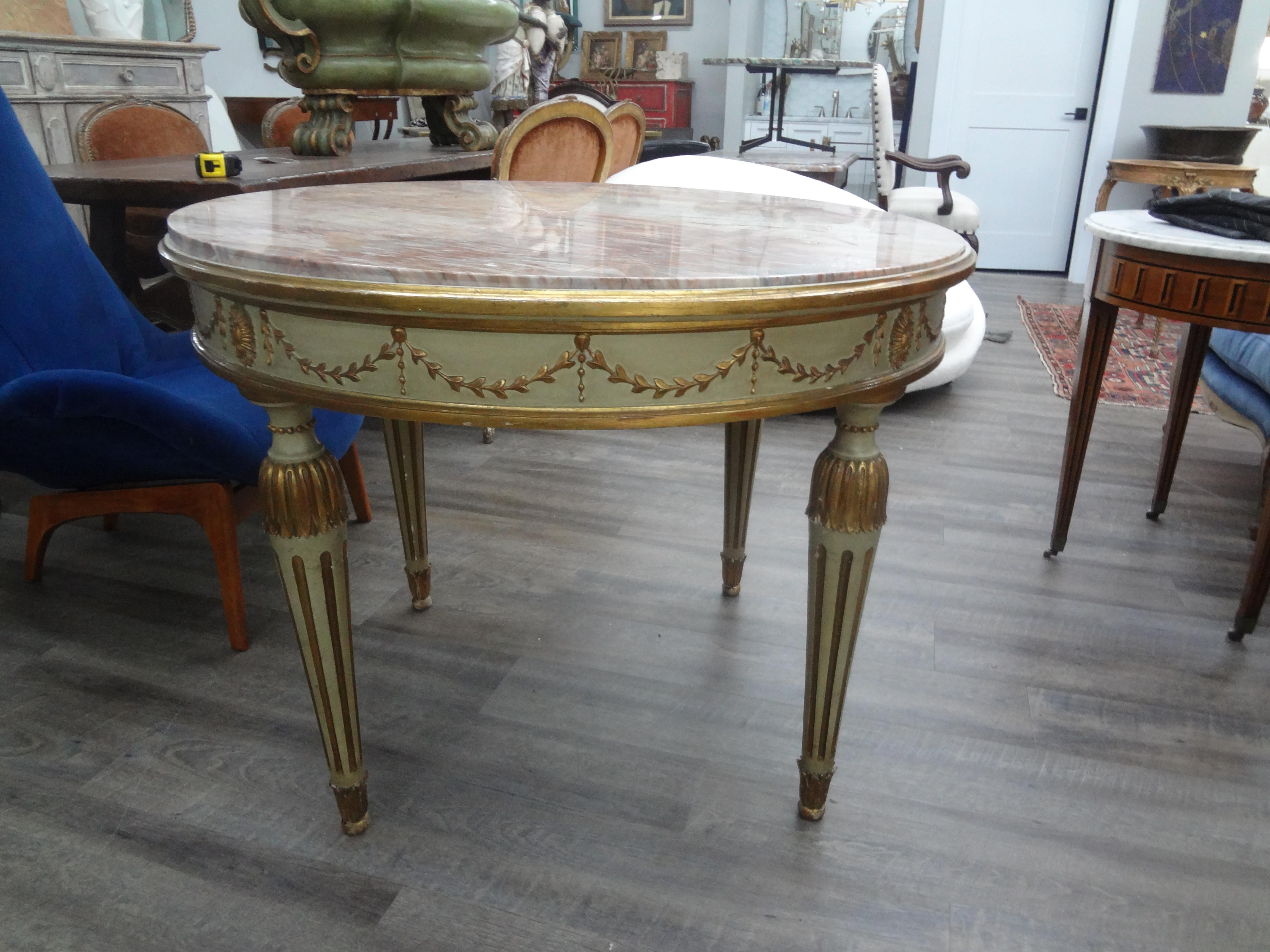 Italian Neoclassical Style Painted And Parcel Gilt Center Table For Sale 2