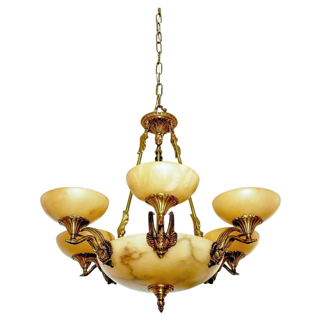 Lustre néoclassique italien à 6 bras de lumière en bronze et albâtre avec motif de Swan en vente 2