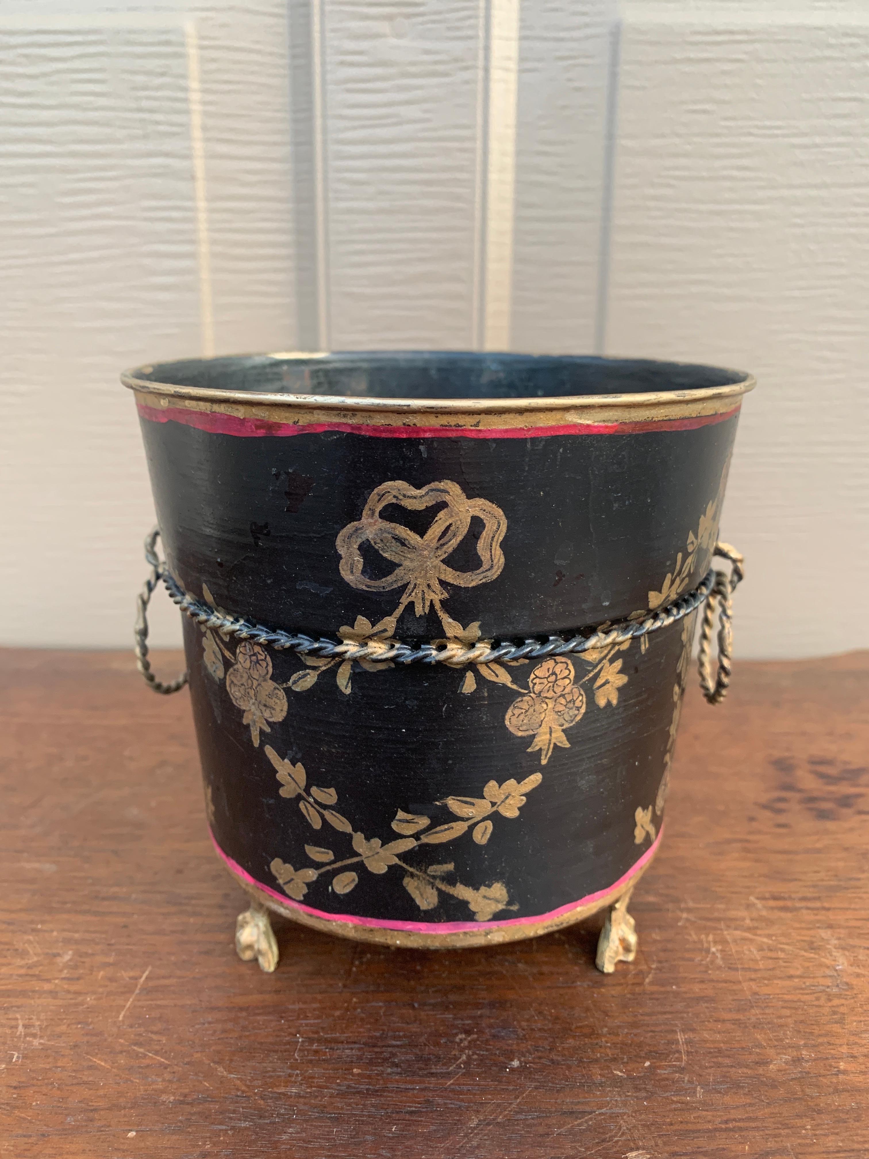 Italian Neoclassical Tole Black & Gold Cachepot Planter Vase For Sale 3