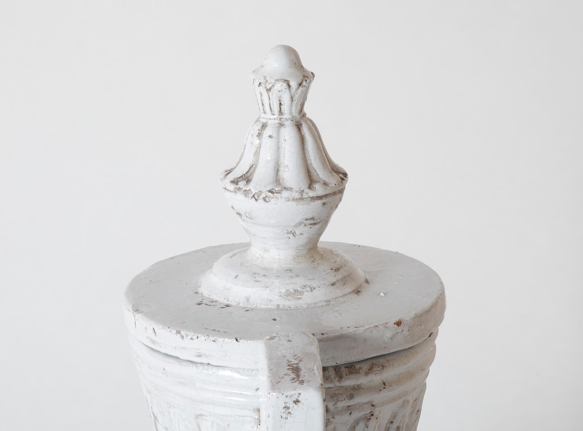 Italian Neoclassical White Glazed Ceramic Urn, Large Scale For Sale 6