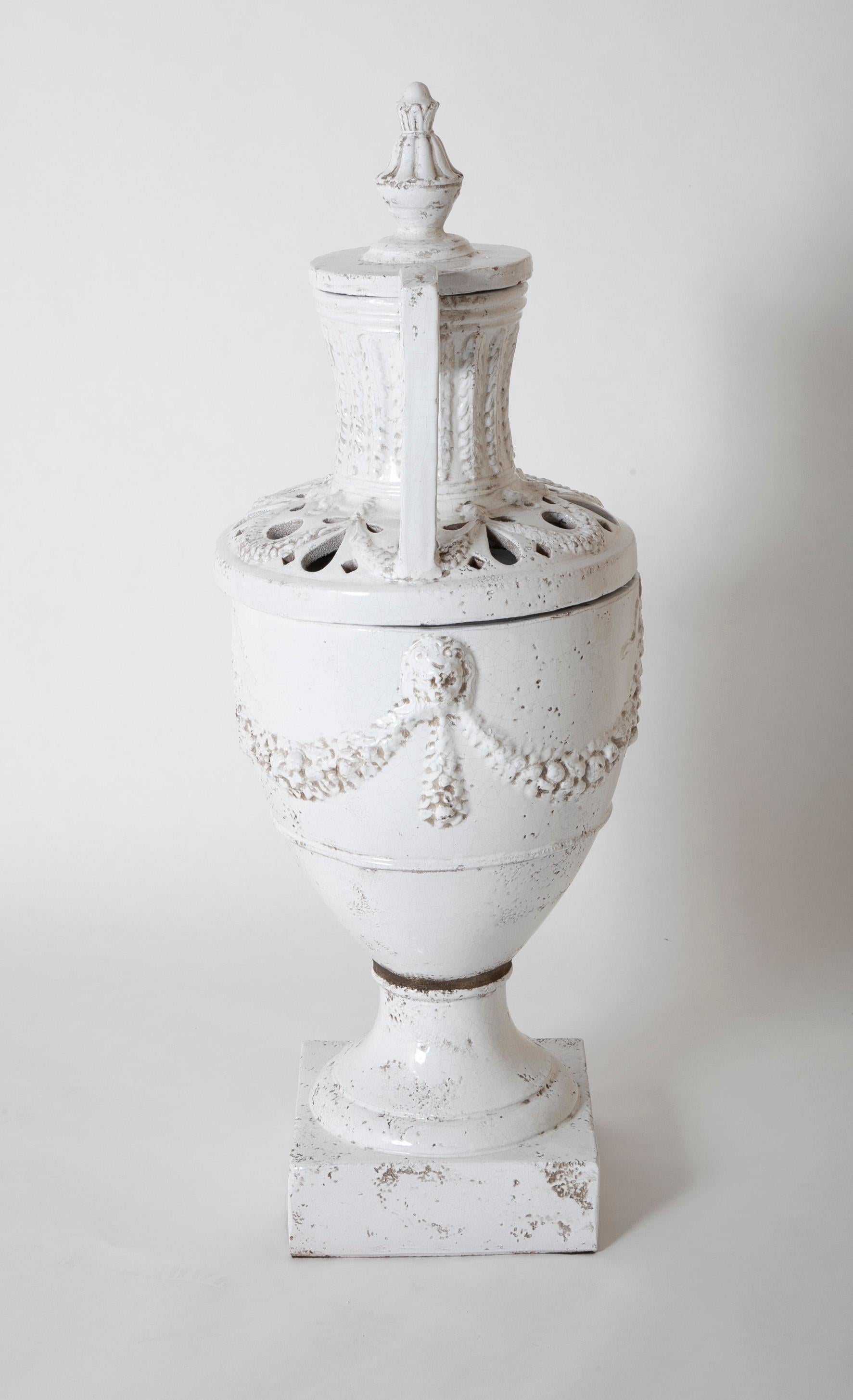 Italian Neoclassical White Glazed Ceramic Urn, Large Scale For Sale 2