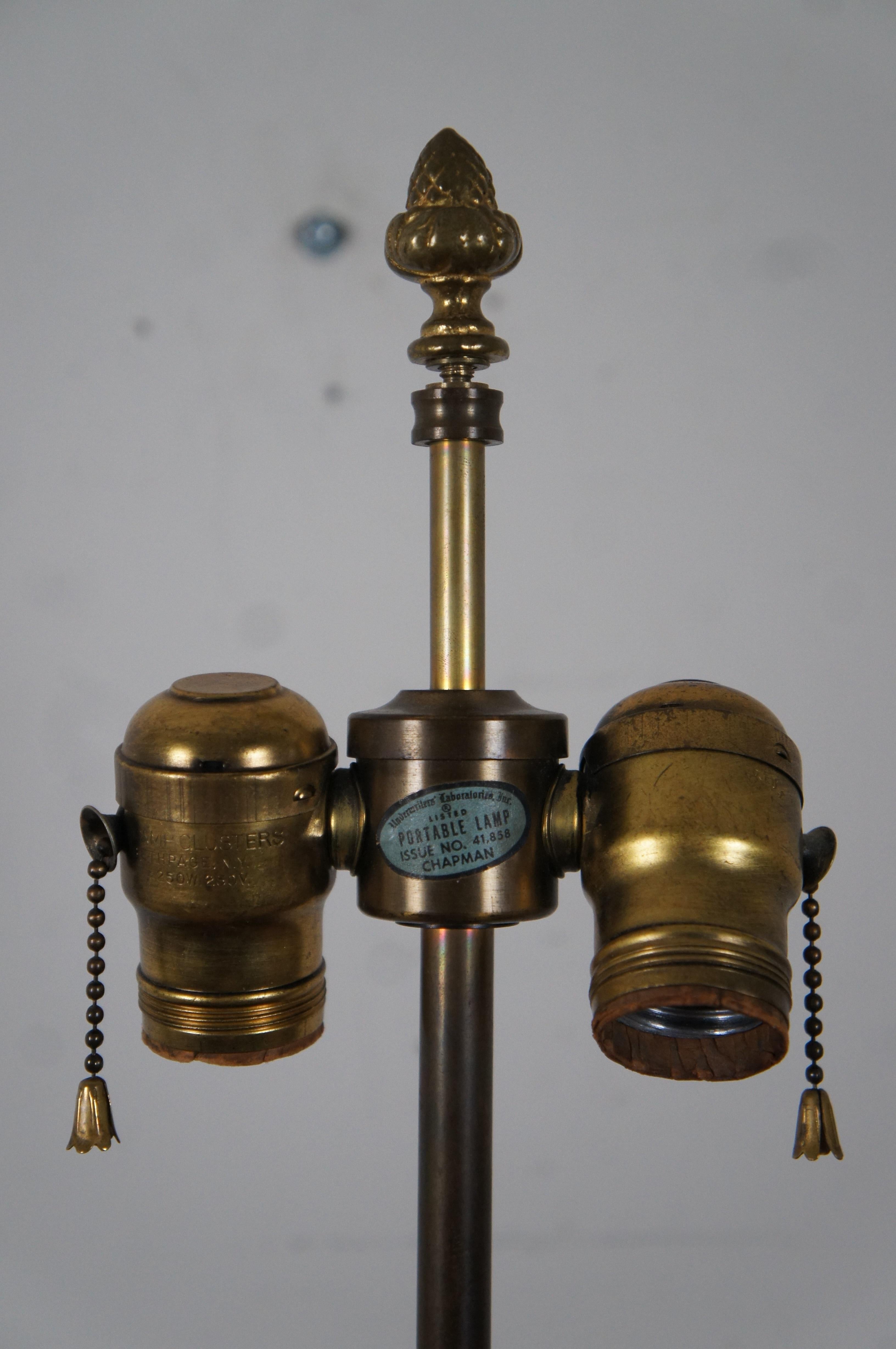 Italian Neoclassical Yellow Toile Corinthian Column Oil Lantern Style Table Lamp For Sale 1