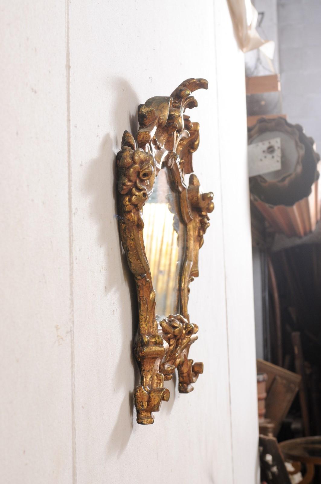 Italian Nicely-Carved Accent Mirror 19th C. For Sale 6