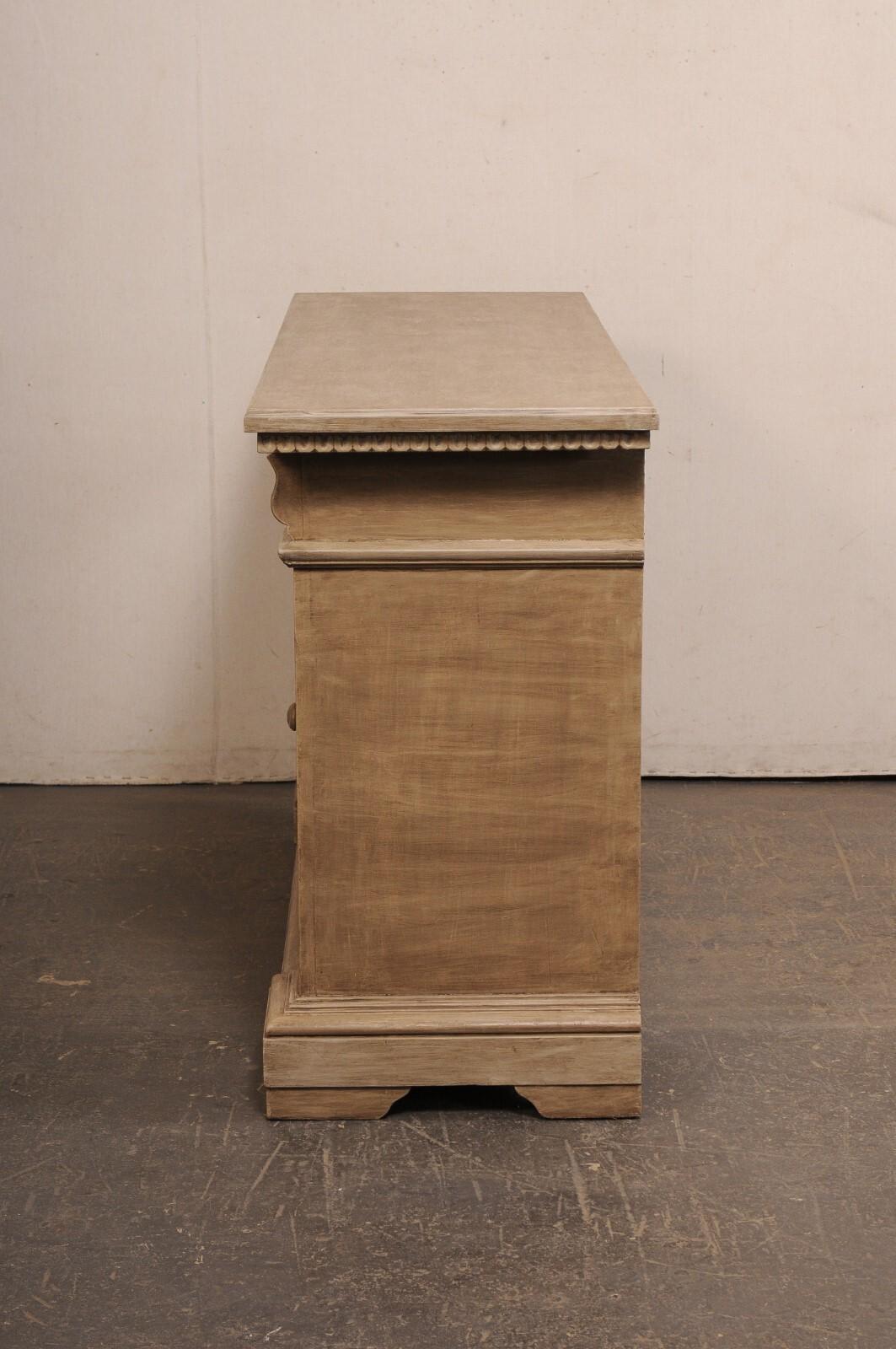 Credenza italiana in legno ben dettagliata con cassetti estraibili (lunghezza 5 piedi) in vendita 2