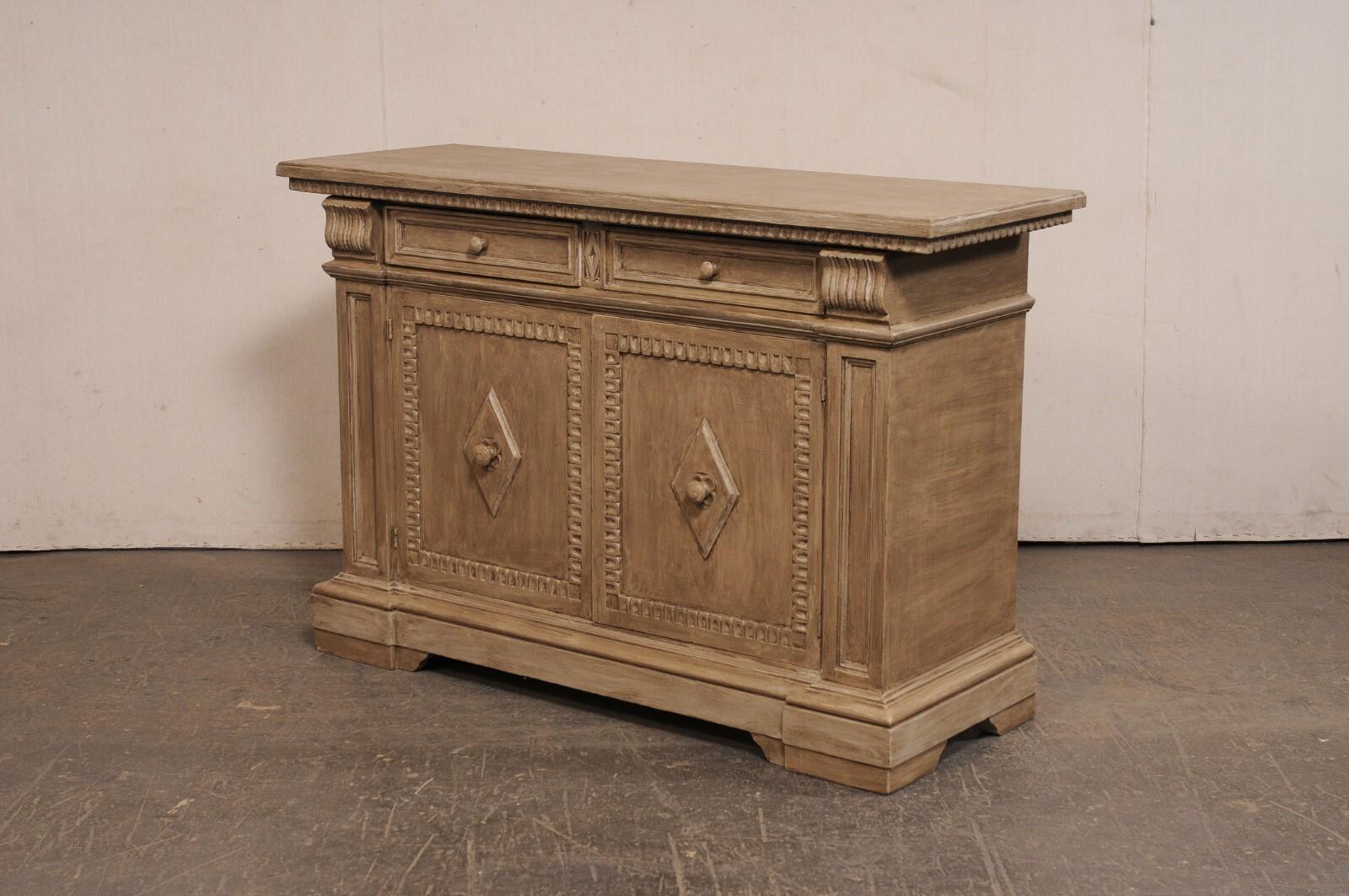 Credenza italiana in legno ben dettagliata con cassetti estraibili (lunghezza 5 piedi) in vendita 3