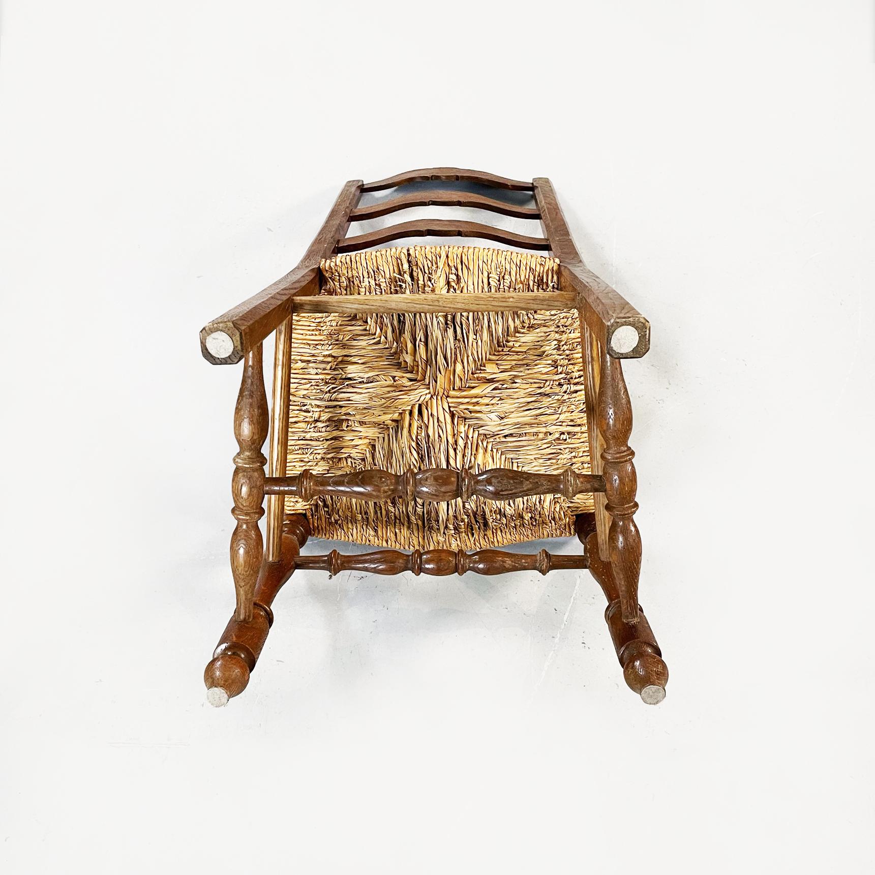 Italian Nineteenth Century Finely Crafted Wooden and Straw Chairs, Late1800s For Sale 13