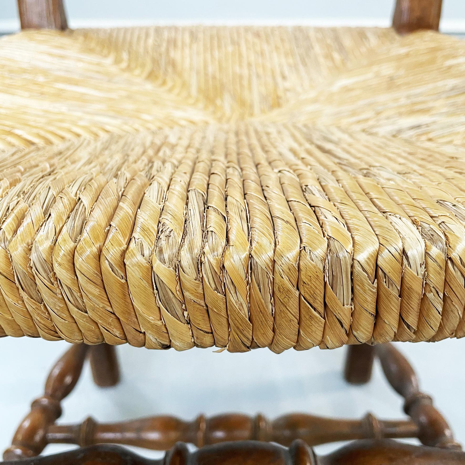 Italian Nineteenth Century Finely Crafted Wooden and Straw Chairs, Late1800s For Sale 3