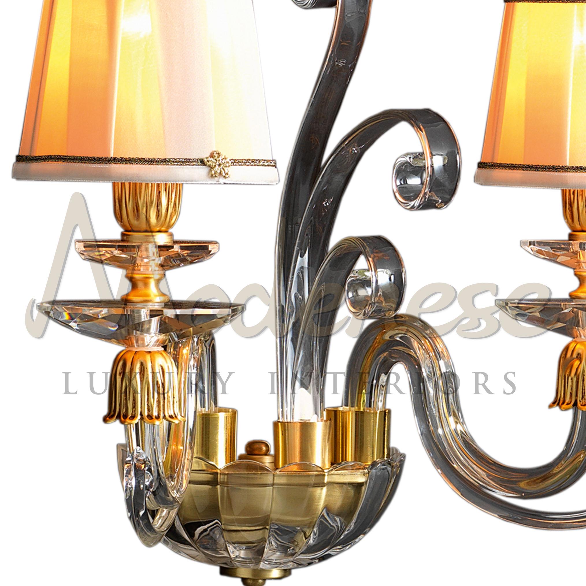 Polished Italian Noble 2 Lights Wall Lamp in Satin Gold Finishing and Transparent Crystal For Sale