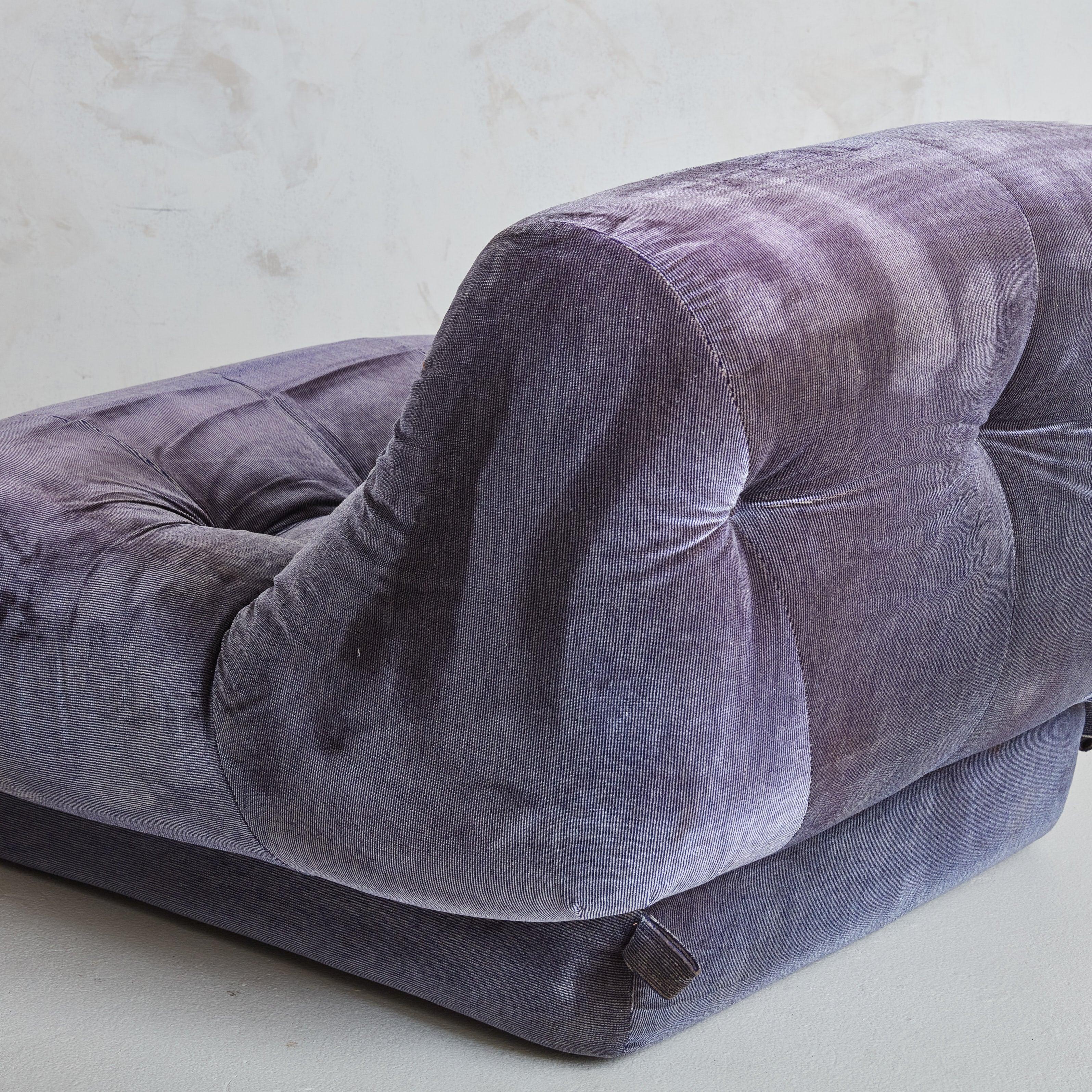 Italian ‘Nuvolone’ Modular 4 Seat Sofa + Coffee Table by Rino Maturi 4
