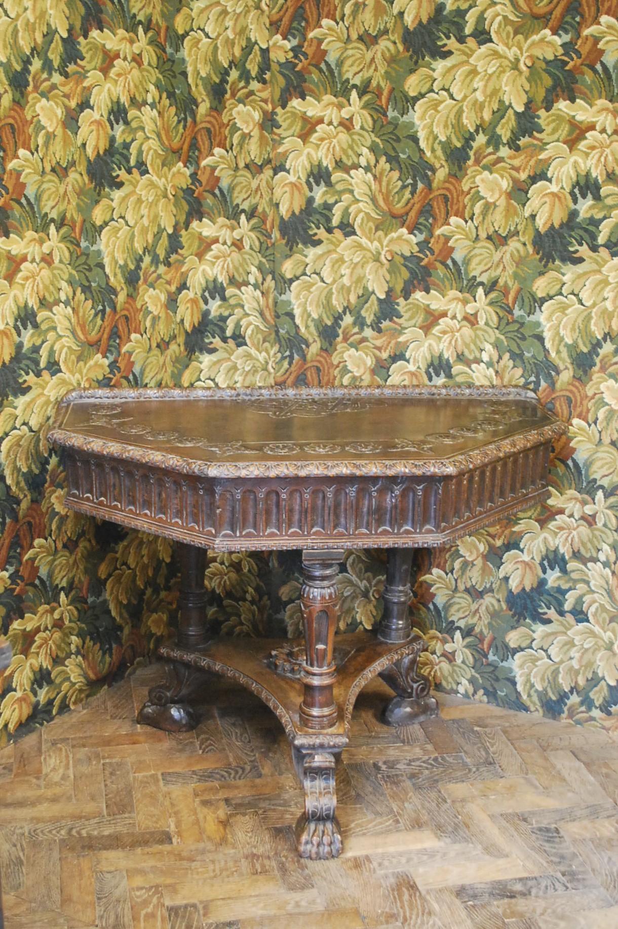 Italian Oak Hall Table 1