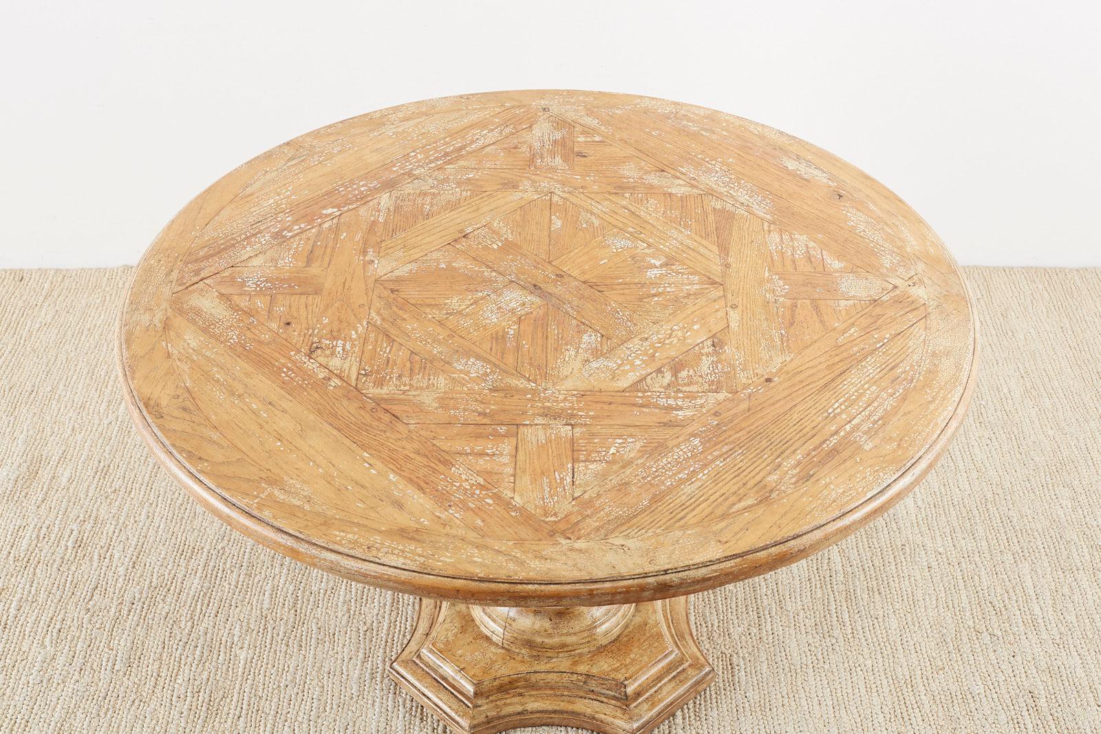 Italian Oak Neoclassical Round Dining or Centre Table In Good Condition In Rio Vista, CA