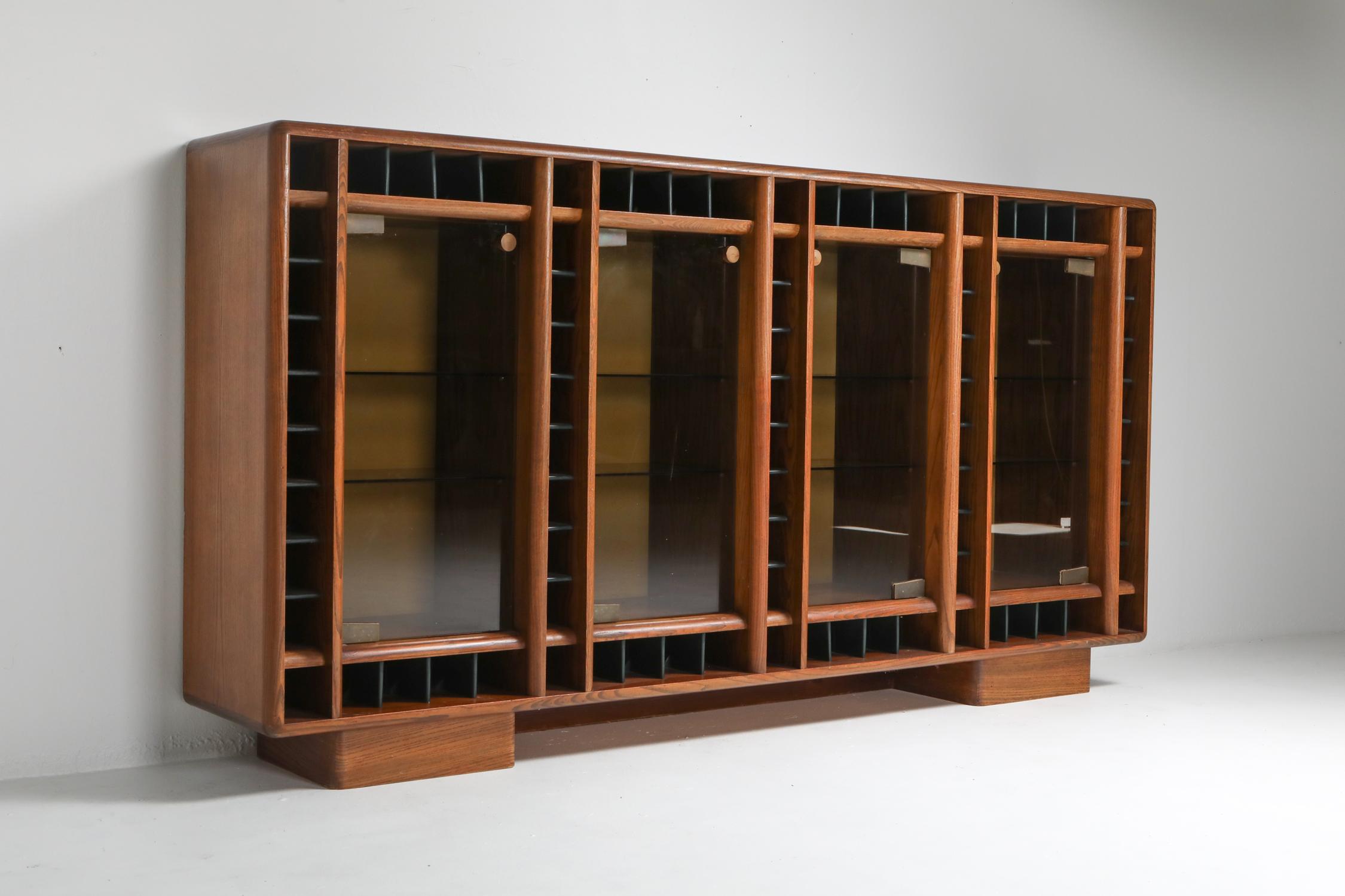 Oak Storage Unit with Glass Doors, Italy, 1970s For Sale 5