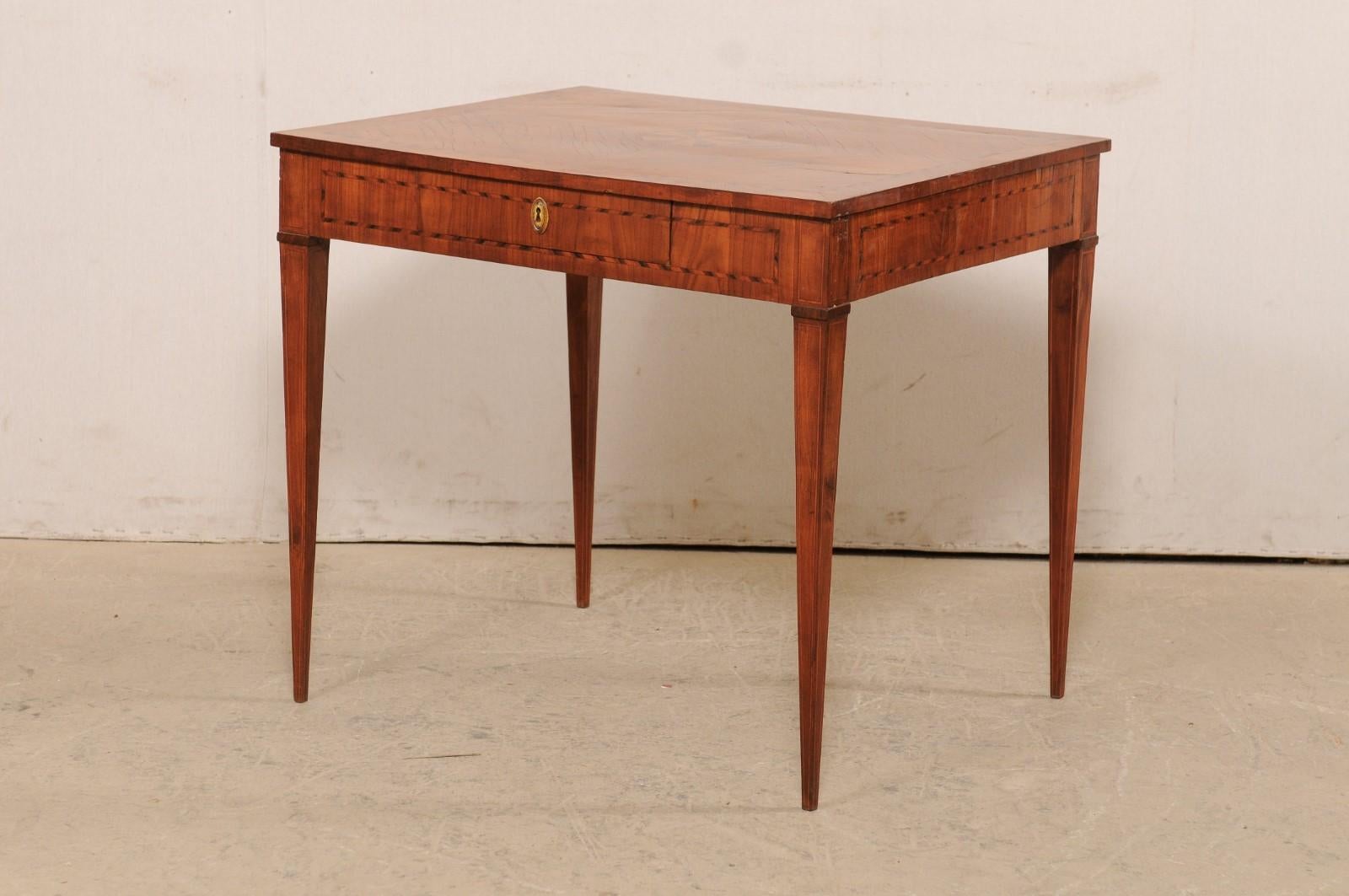 Italian Occasional Table with Floral Medallion Inlay Adorning Top, Early 19th C For Sale 5