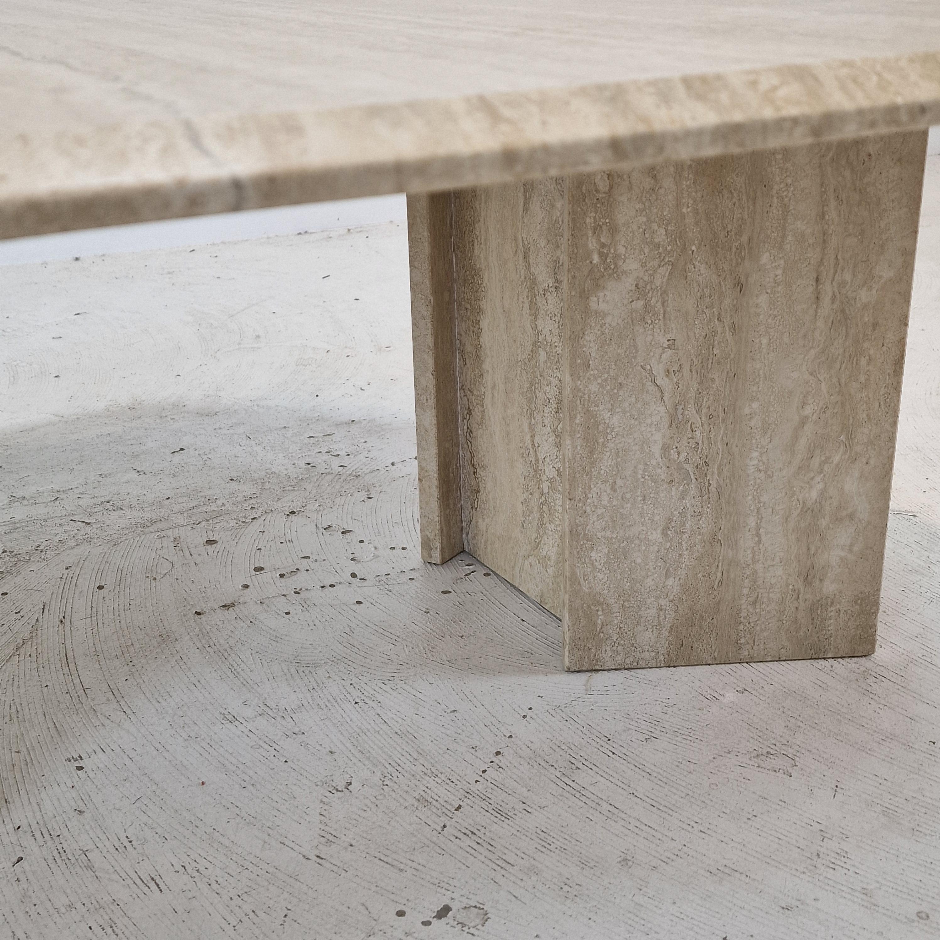 Italian Octagon Coffee Table in Travertine, 1980s For Sale 8