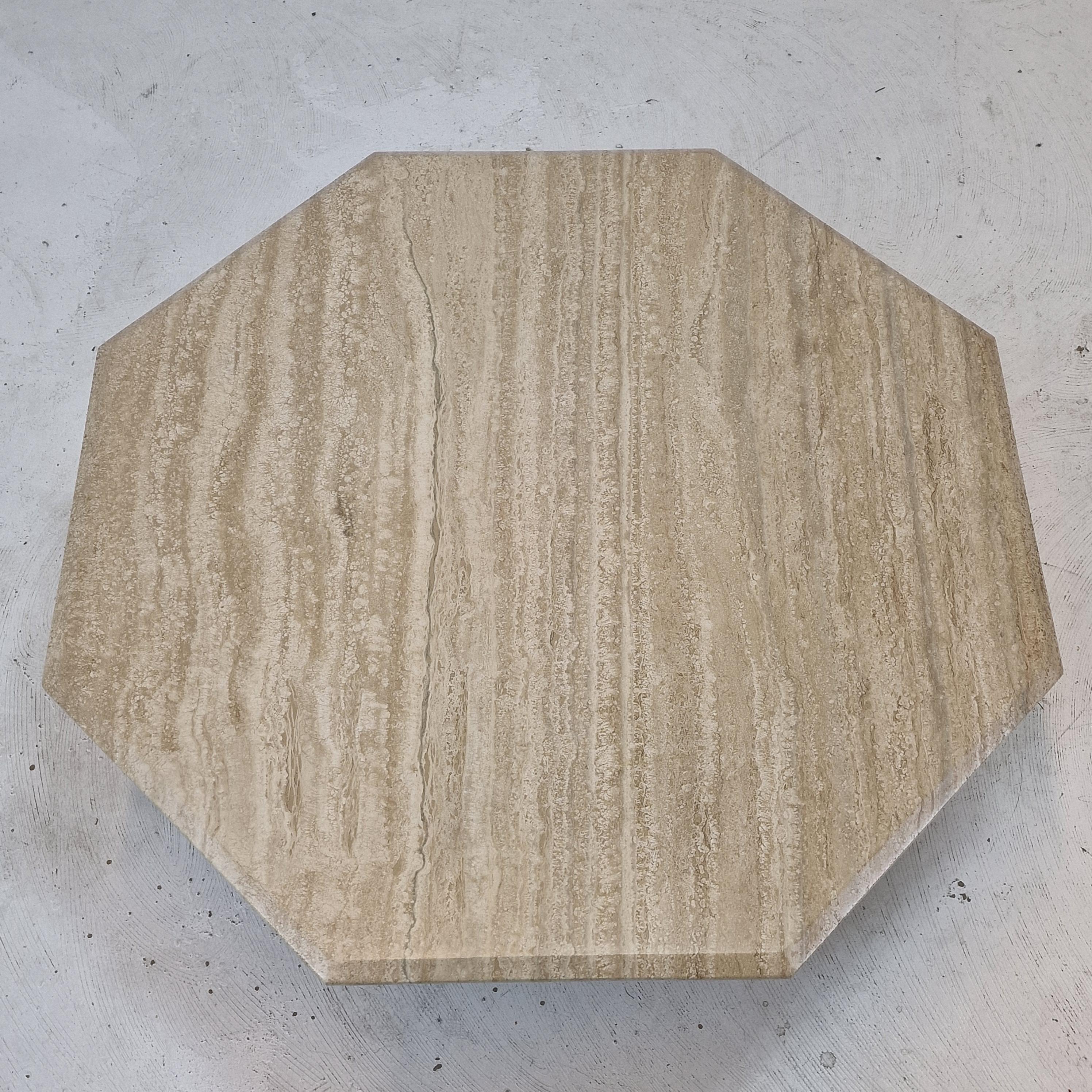 Italian Octagon Coffee Table in Travertine, 1980s For Sale 3