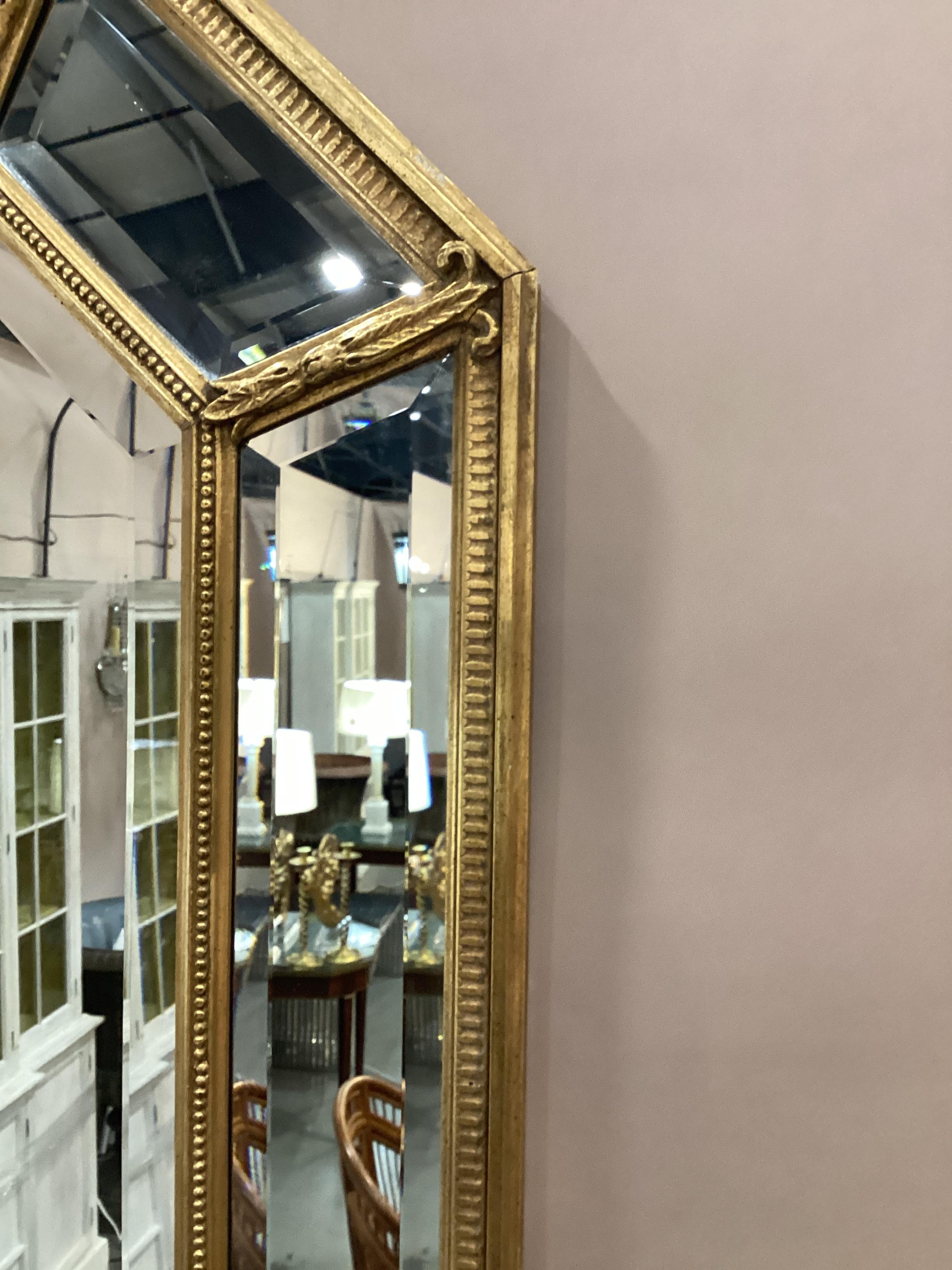 20th Century Italian Octagonal Giltwood Beveled Mirror 
