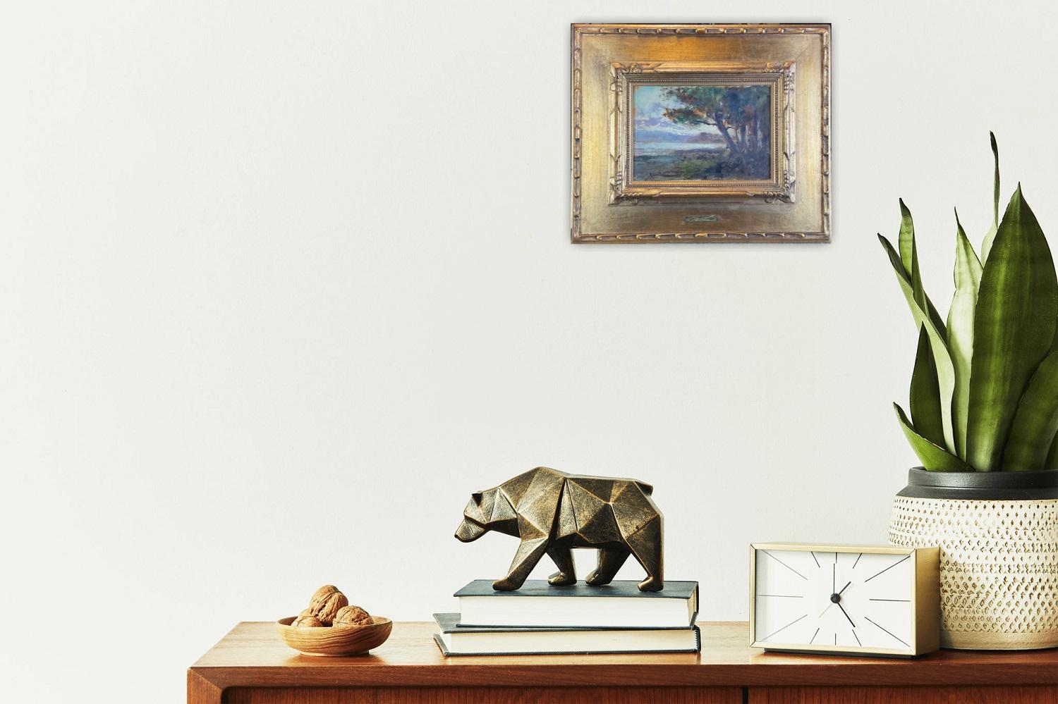 Wir freuen uns, dieses Ölgemälde auf Karton aus dem frühen 20. Jahrhundert präsentieren zu können. Diese atemberaubende Küstenlandschaft der Insel Ischia ist unten links signiert: Ricciardi. Es handelt sich wahrscheinlich um ein Werk des