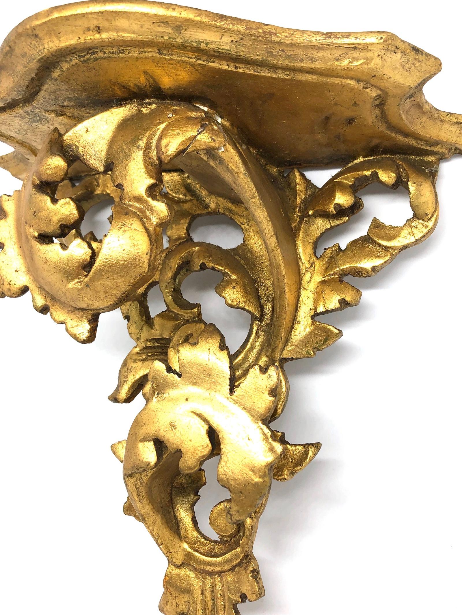 Wood Italian Old Venetian Wall Shelf, Gilded Carved Acanthus, Rococo Style