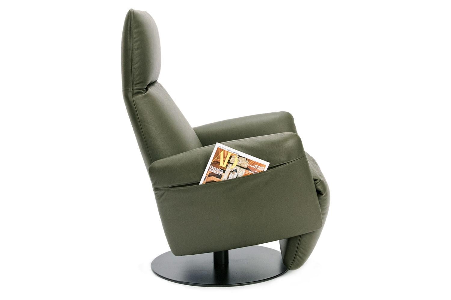 Modern Italian Olive Colored Leather Upholstered Recliner, Poltrona Frau