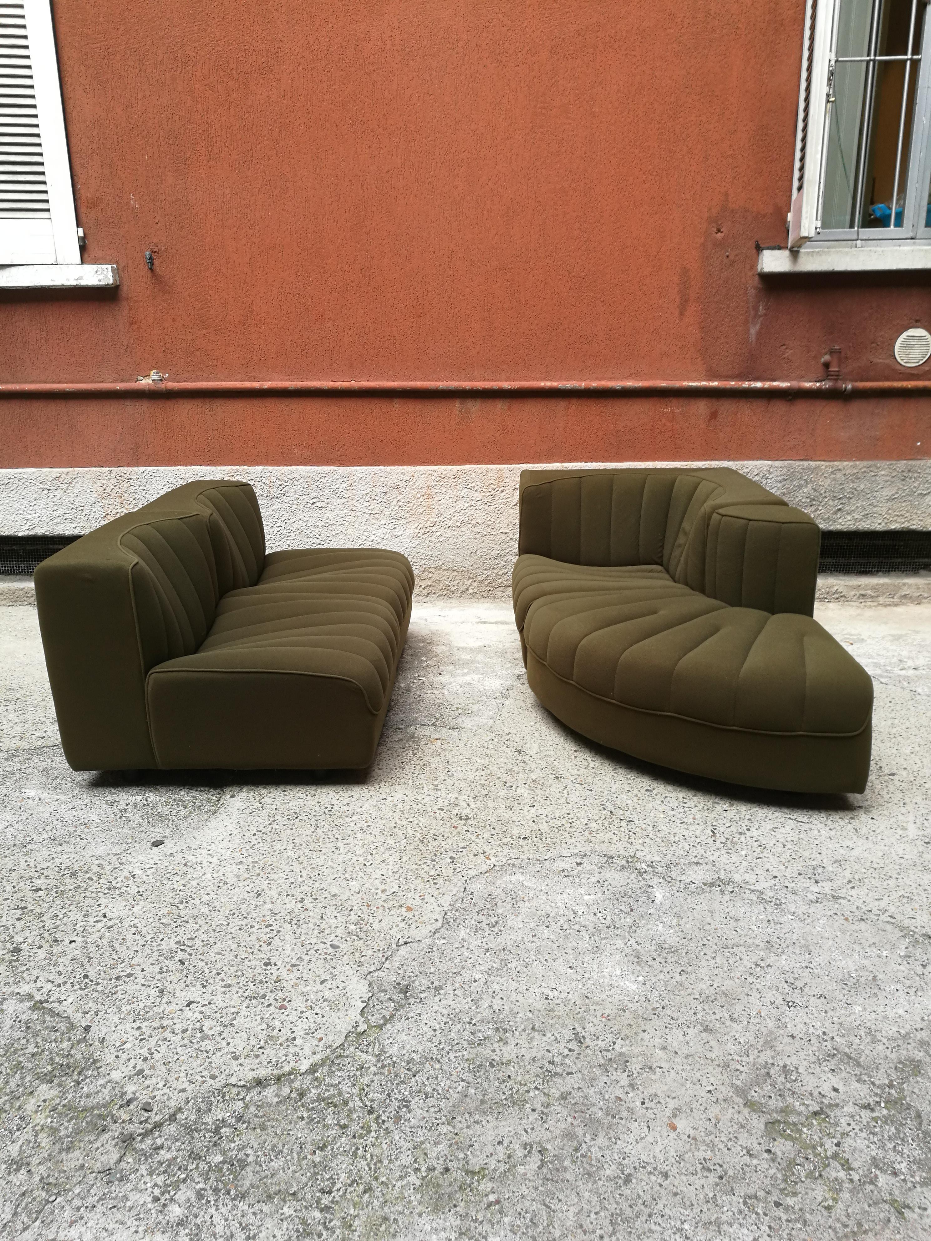 Italian Olive Green Felt Modular Original Sofa, 1970s In Good Condition In MIlano, IT