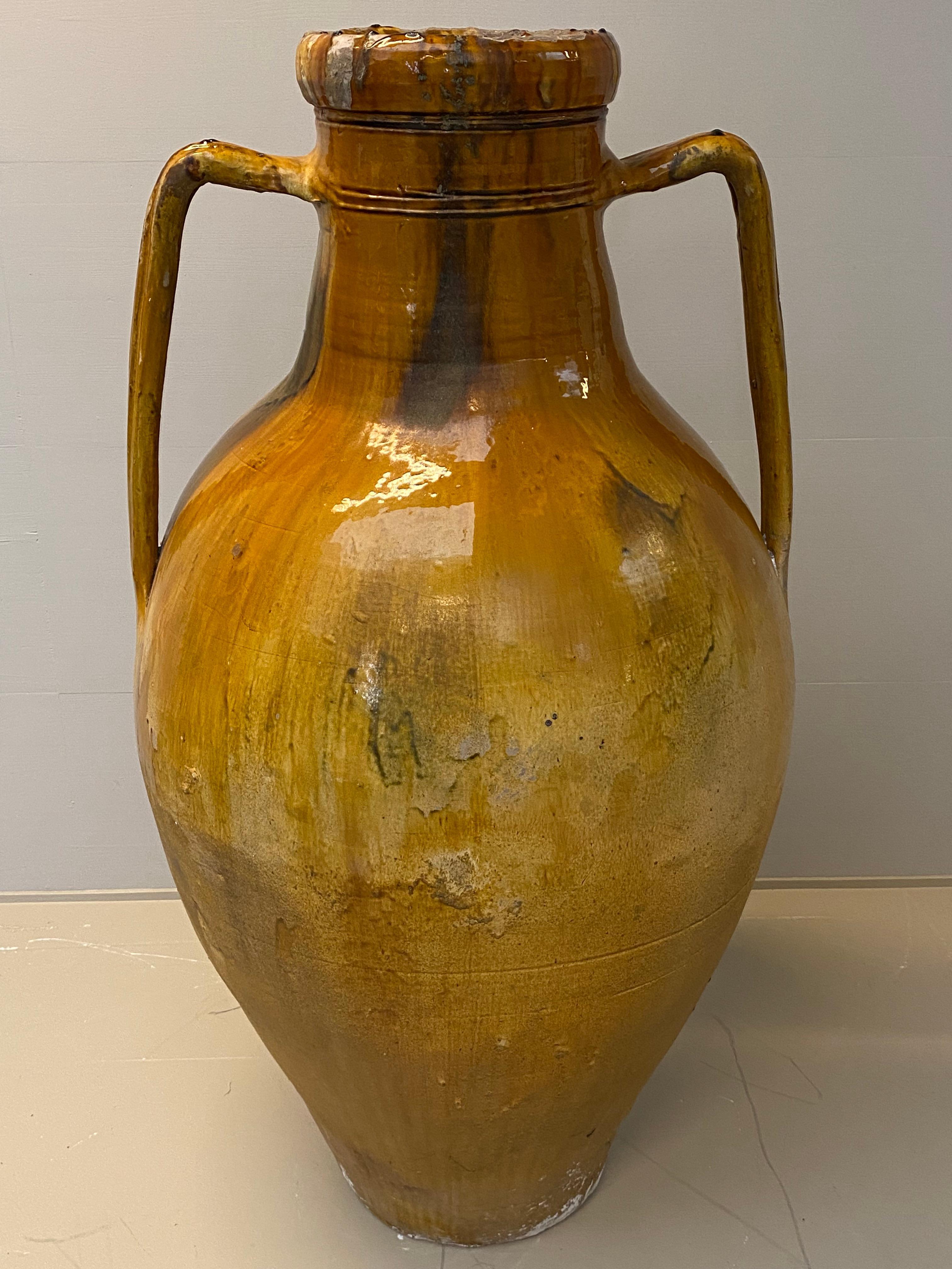 Exceptionally Big Italian Olive Jar with beautiful Yellow/Brown Color For Sale 4