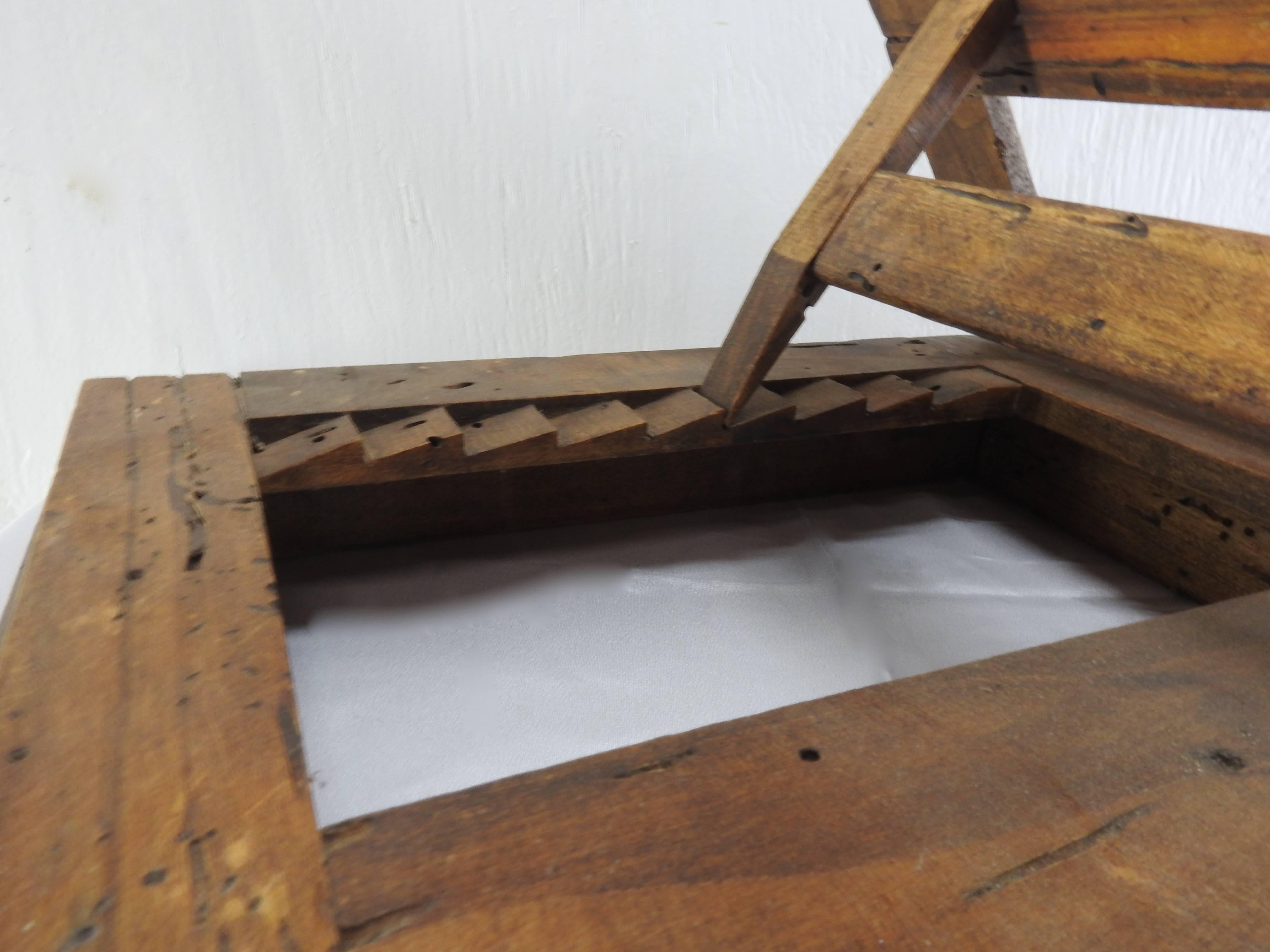 Italian Olive Wood Book Stand 3